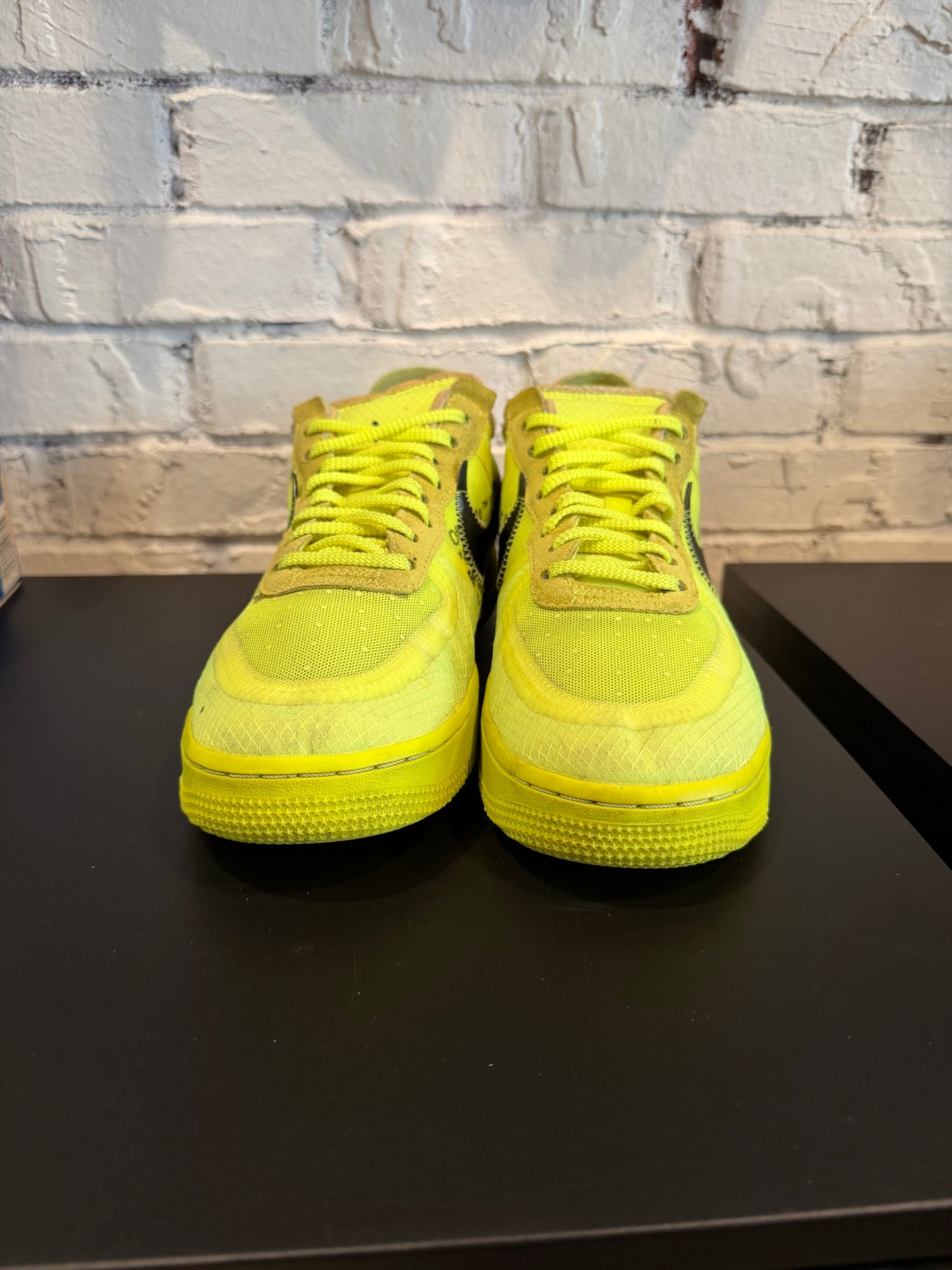 Off-White Air Force 1 ‘Volt’ Size 8.5 PO NB