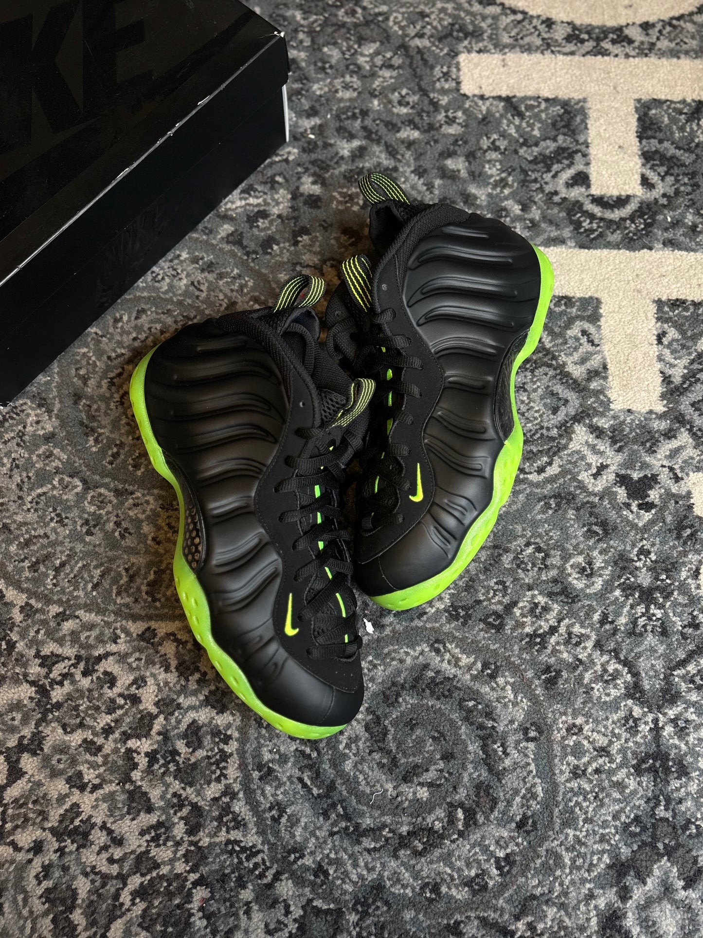 Nike Foamposite One “Black Volt” Clean Og Size 9.5