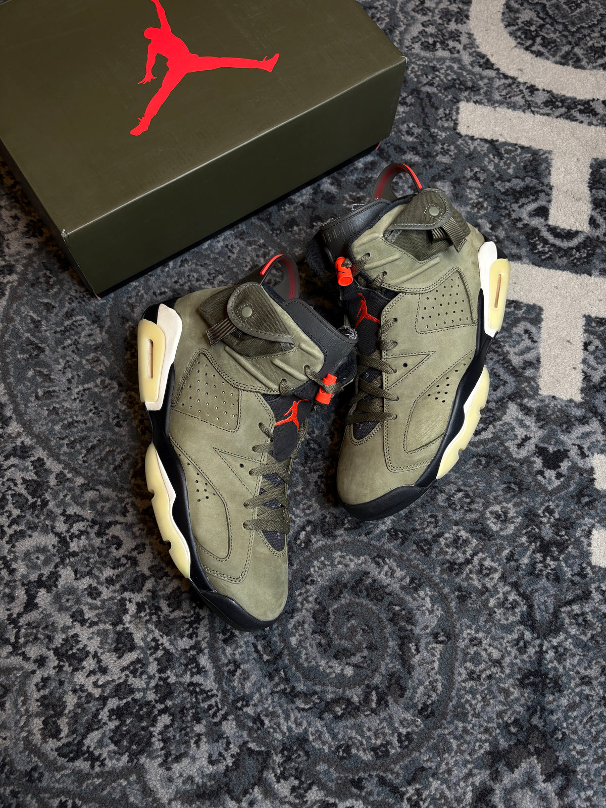 Jordan 6 Retro “Travis Scott” Clean Og Size 10.5