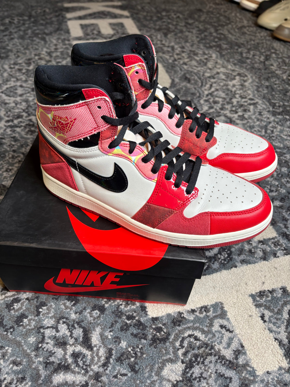 Jordan 1 Retro “Spider Man Across The Spider Verse” Clean Og Size 11