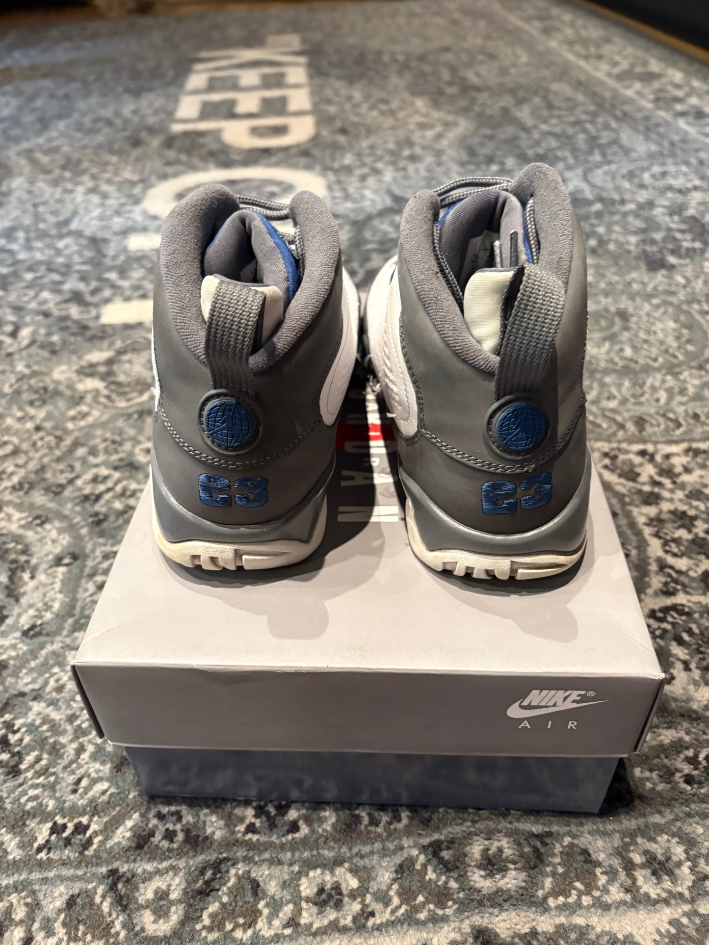 Jordan 9 Retro “Flint Grey French Blue” CLEAN OG SIZE 7Y