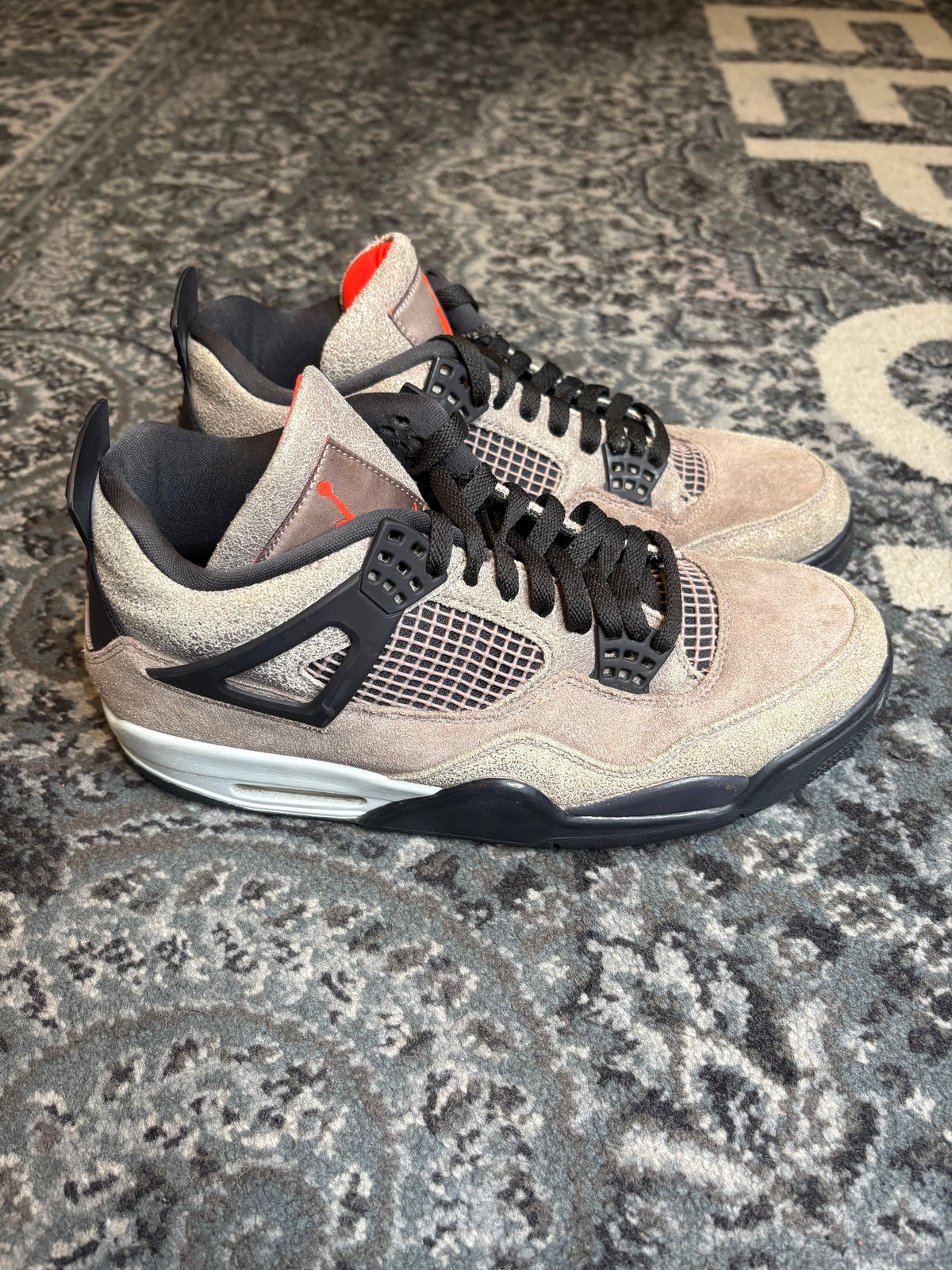 Jordan 4 Retro “Taupe Haze” Clean Nb Size 10.5