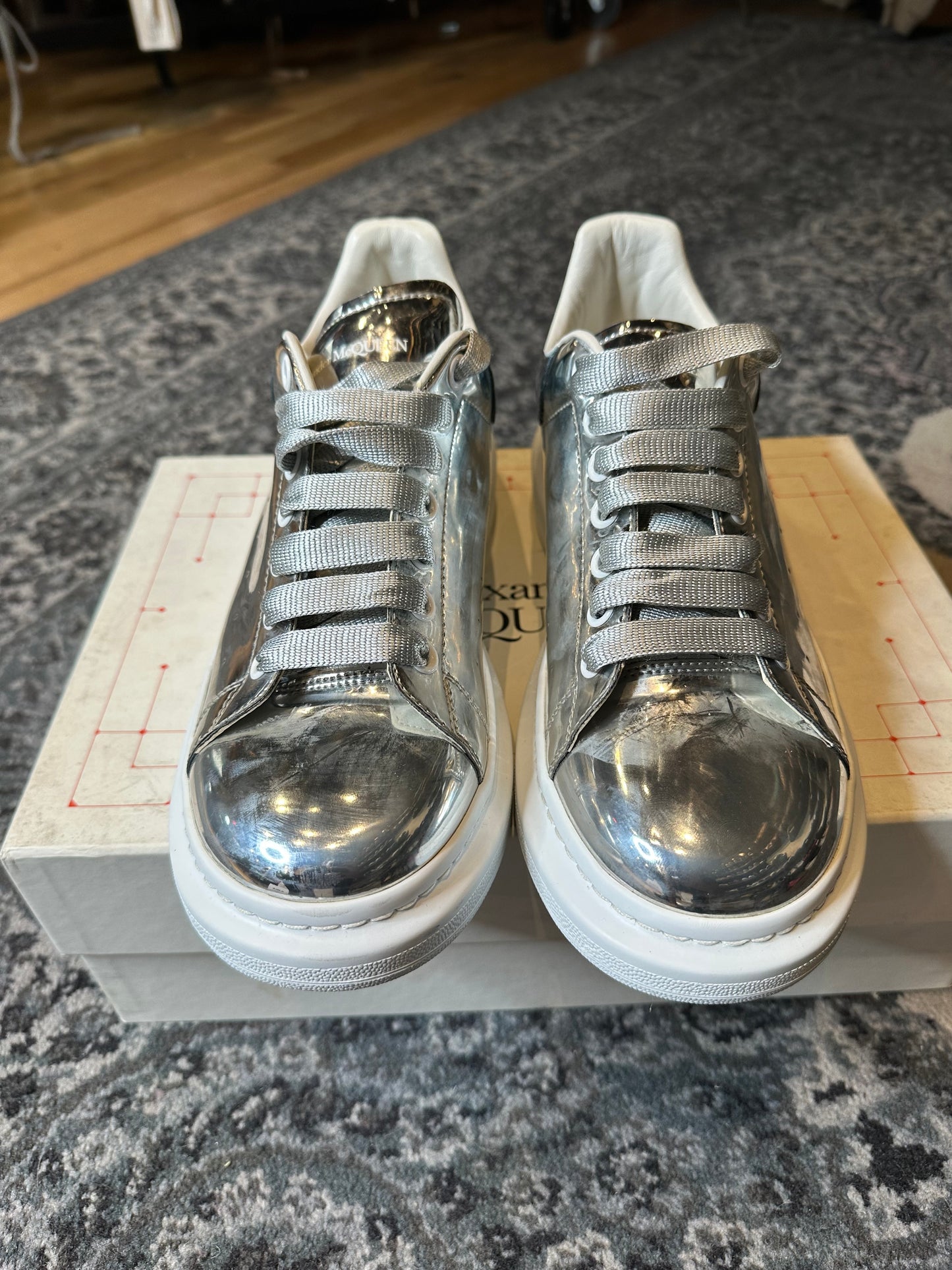 Alexander McQueen “Silver” Clean OG Size 10(43 EU)