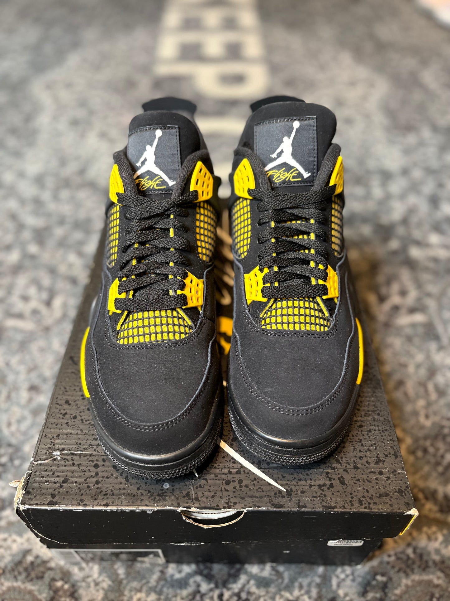 Jordan 4 Retro “Yellow Thunder” Clean Og Size 9.5