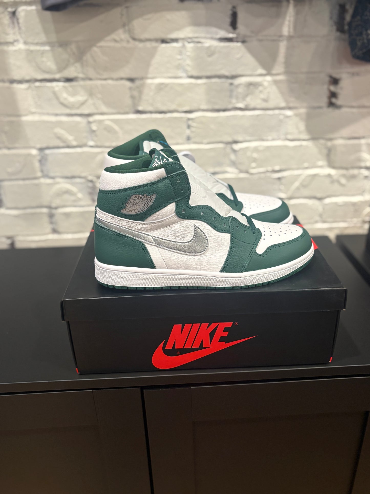 Jordan 1 ‘Gorge Green’ size 10 new