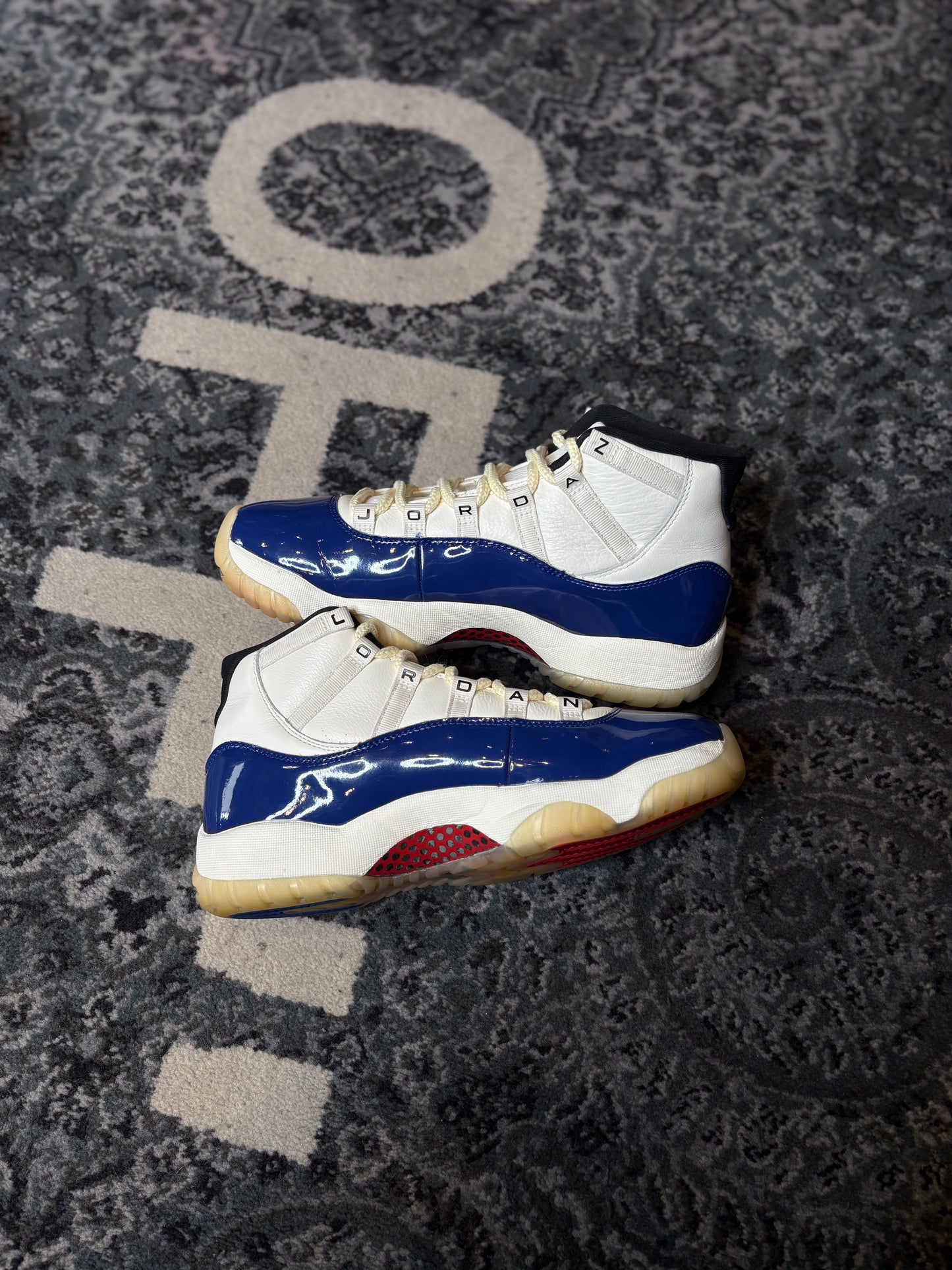 Jordan 11 Retro “Rare Air” Clean Og Size 9