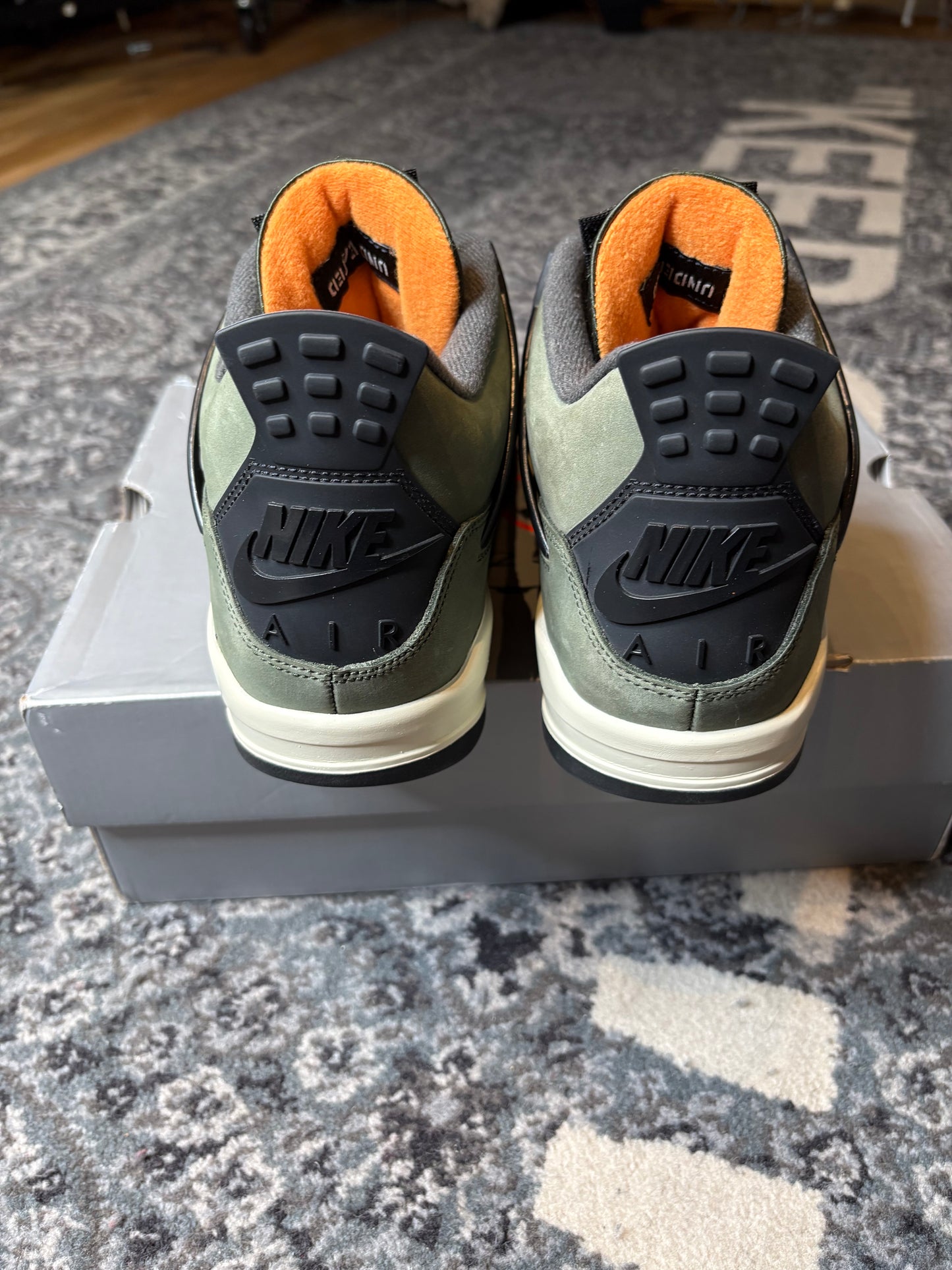 Jordan 4 Retro “Undefeated” Vnds Og Size 10.5
