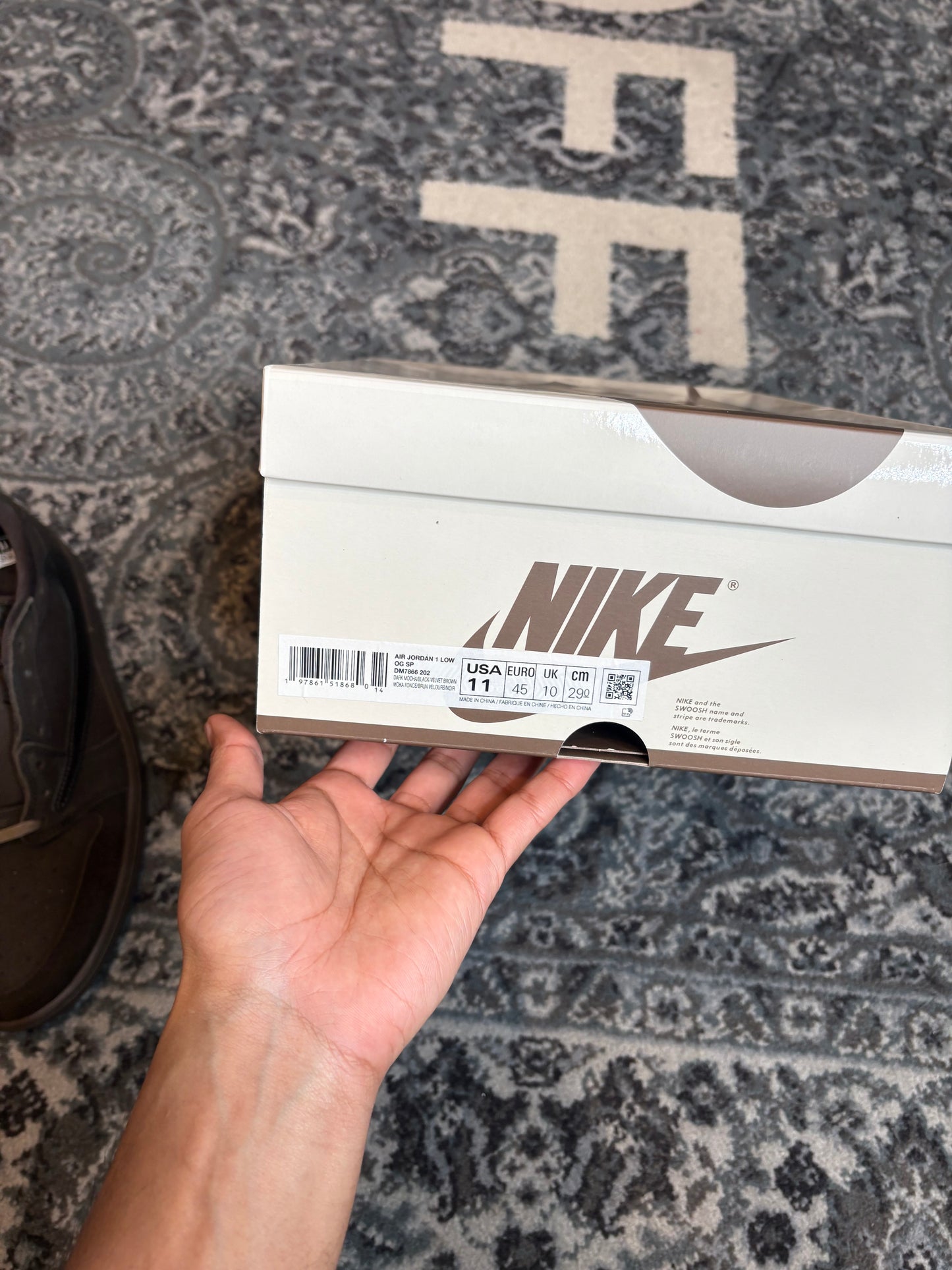 Jordan 1 Retro Low “Travis Scott Velvet Brown” DS OG SIZE 11