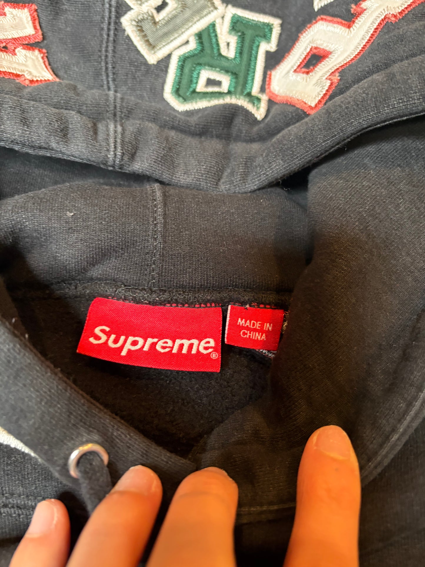 Supreme Scattered Appliqué Hoodie Black Size XL