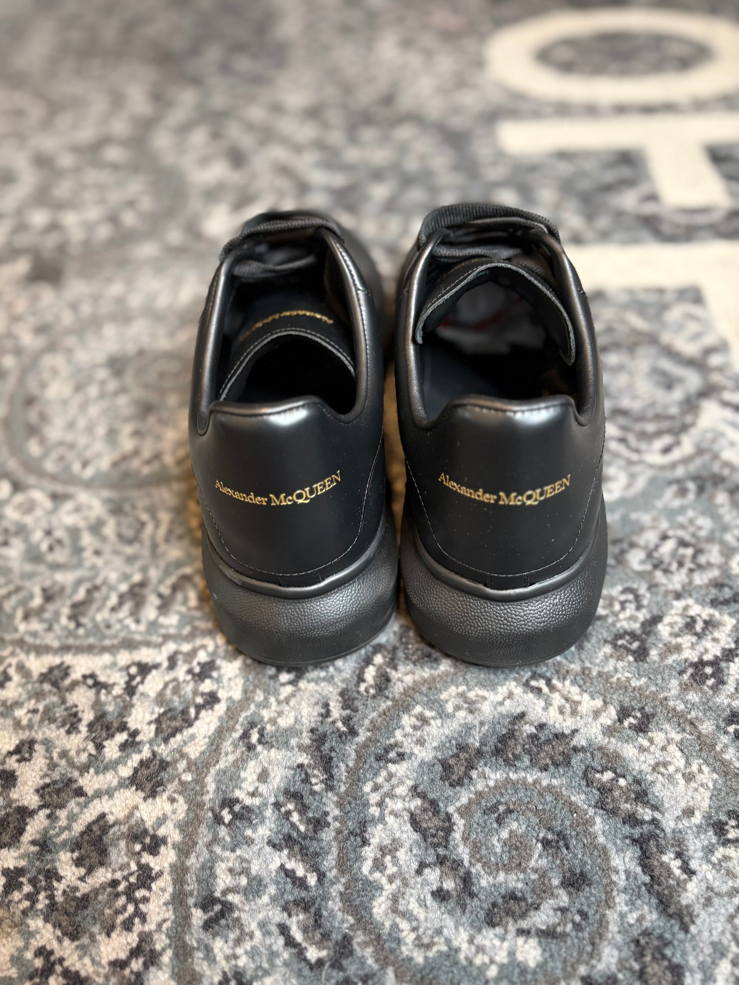 Alexander McQueen Oversized “Black” Clean Nb Size 10(43 EU)