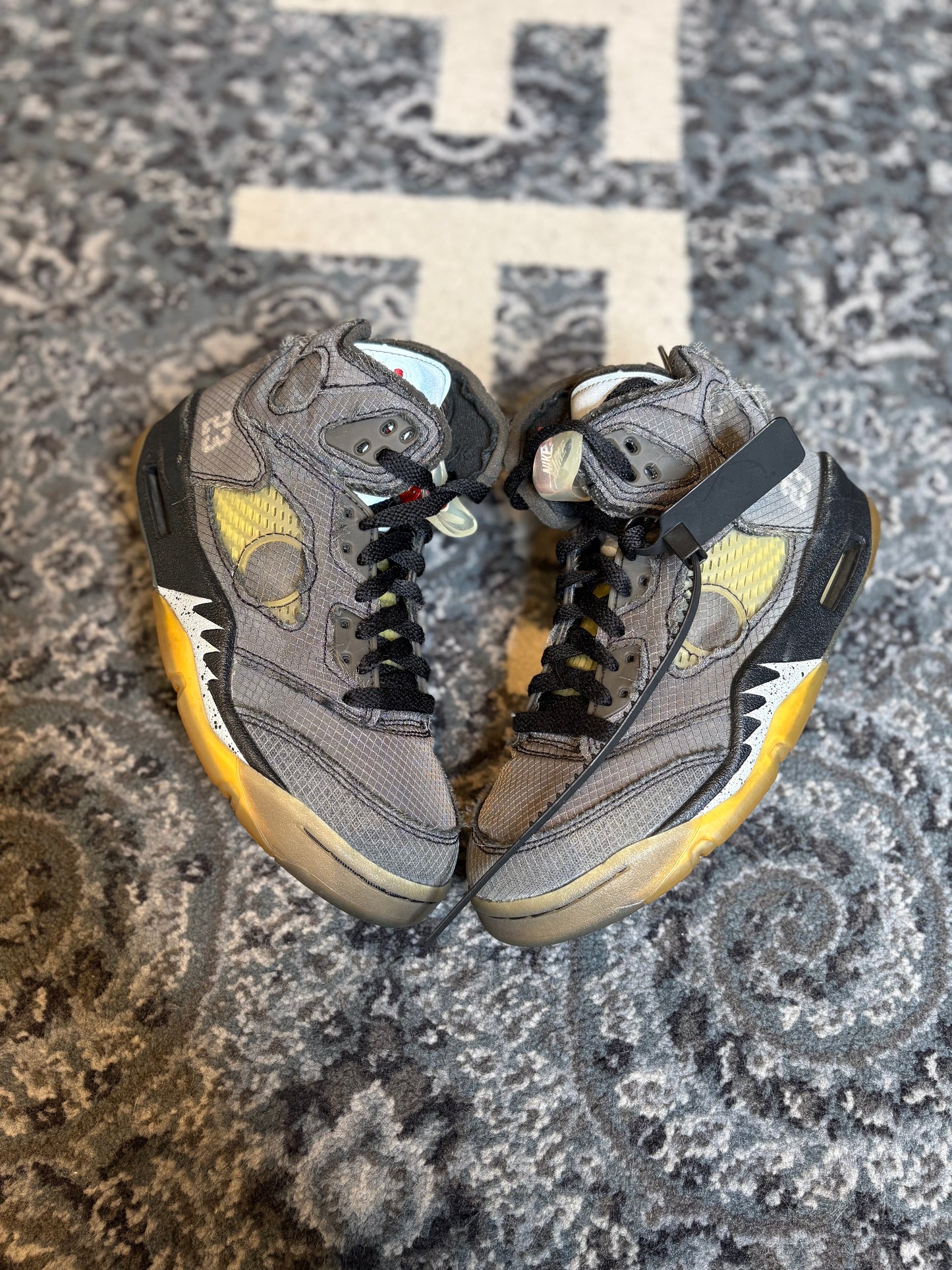 Jordan 5 Retro Off White “Muslin” NB CLEAN Size 5