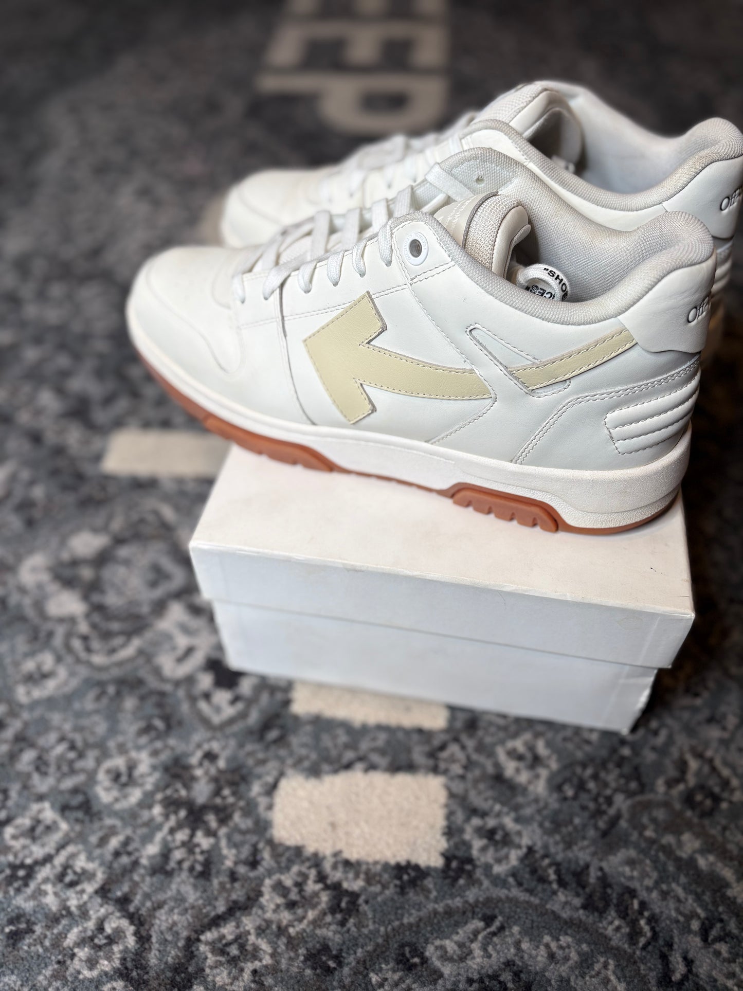 Off White Out Of Office “White and Beige” Clean Og Size 13(46 EU)