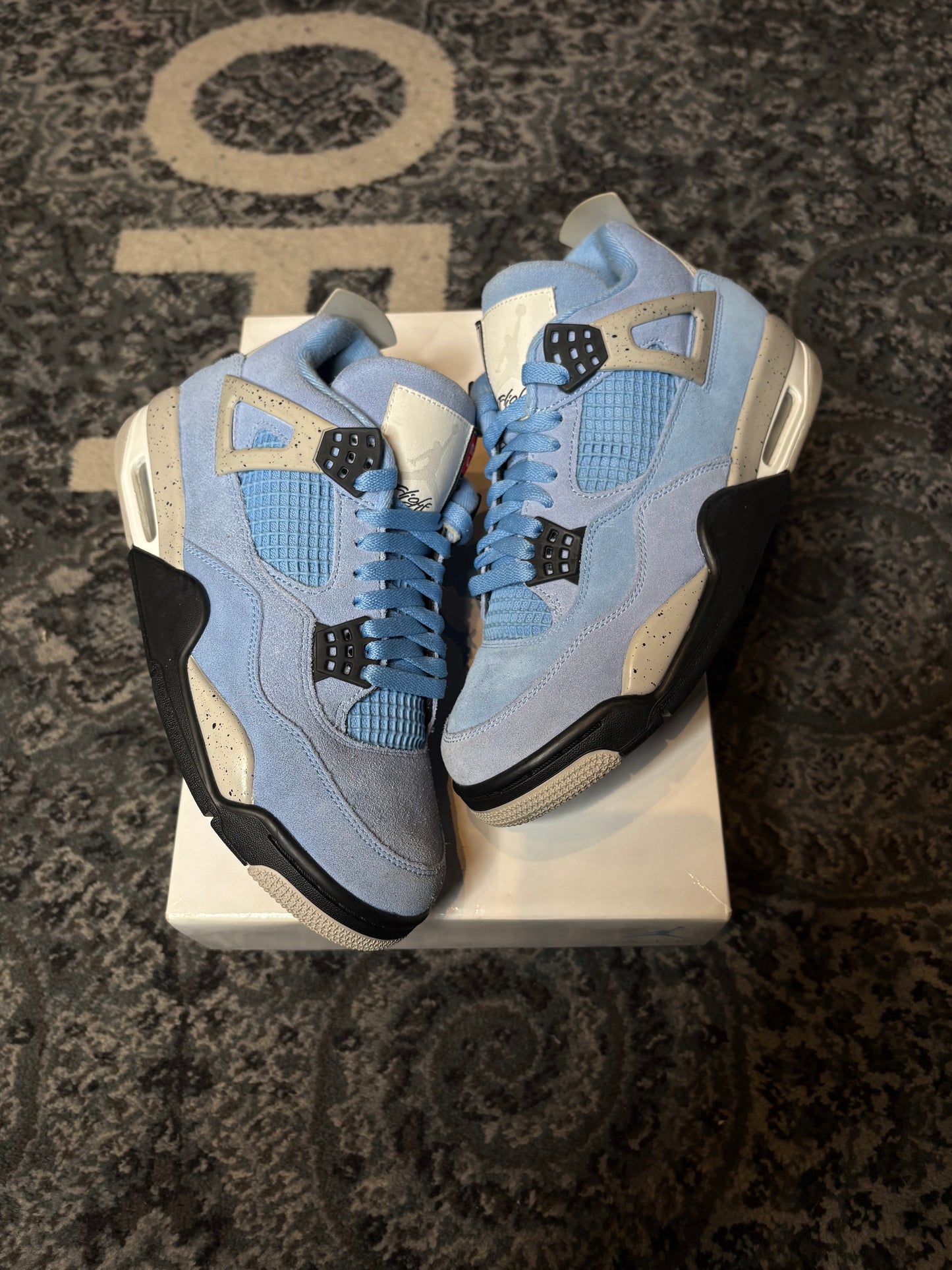 Jordan 4 Retro “Unc” Clean Og Size 8