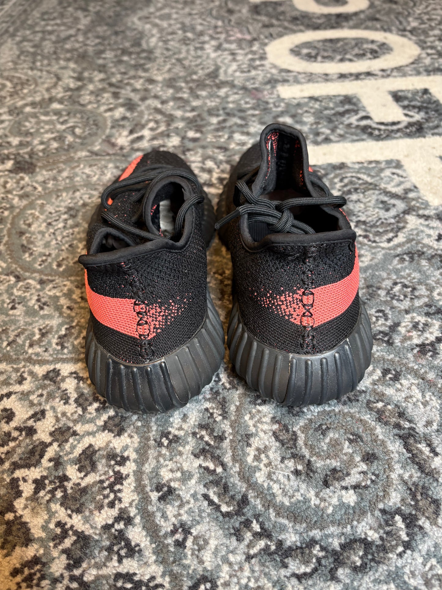 Yeezy Boost 350 V2 “Core Black Red” Clean Nb Size 10