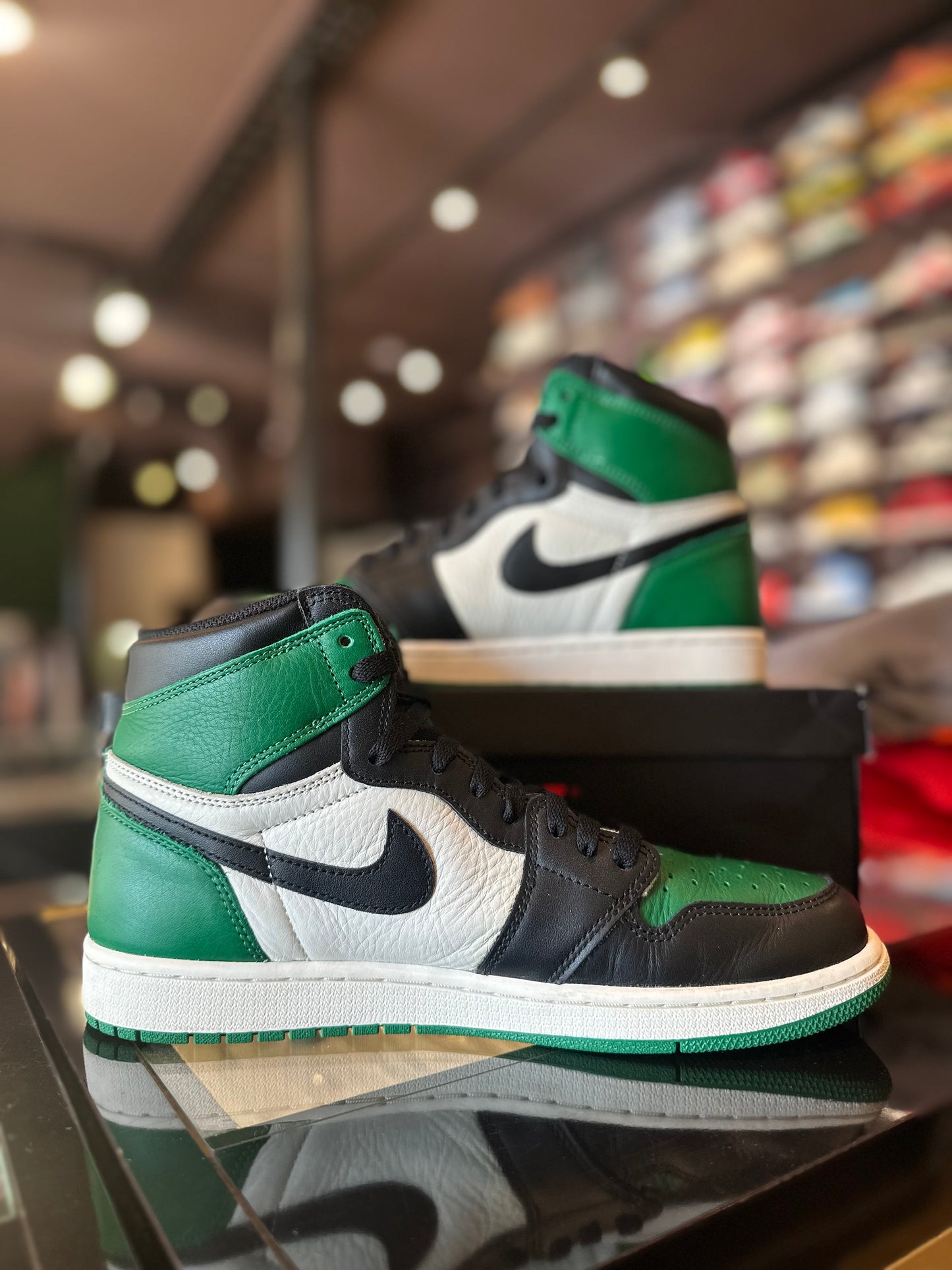 Jordan 1 Pine Green 1.0 Sz 10.5 Clean OG All