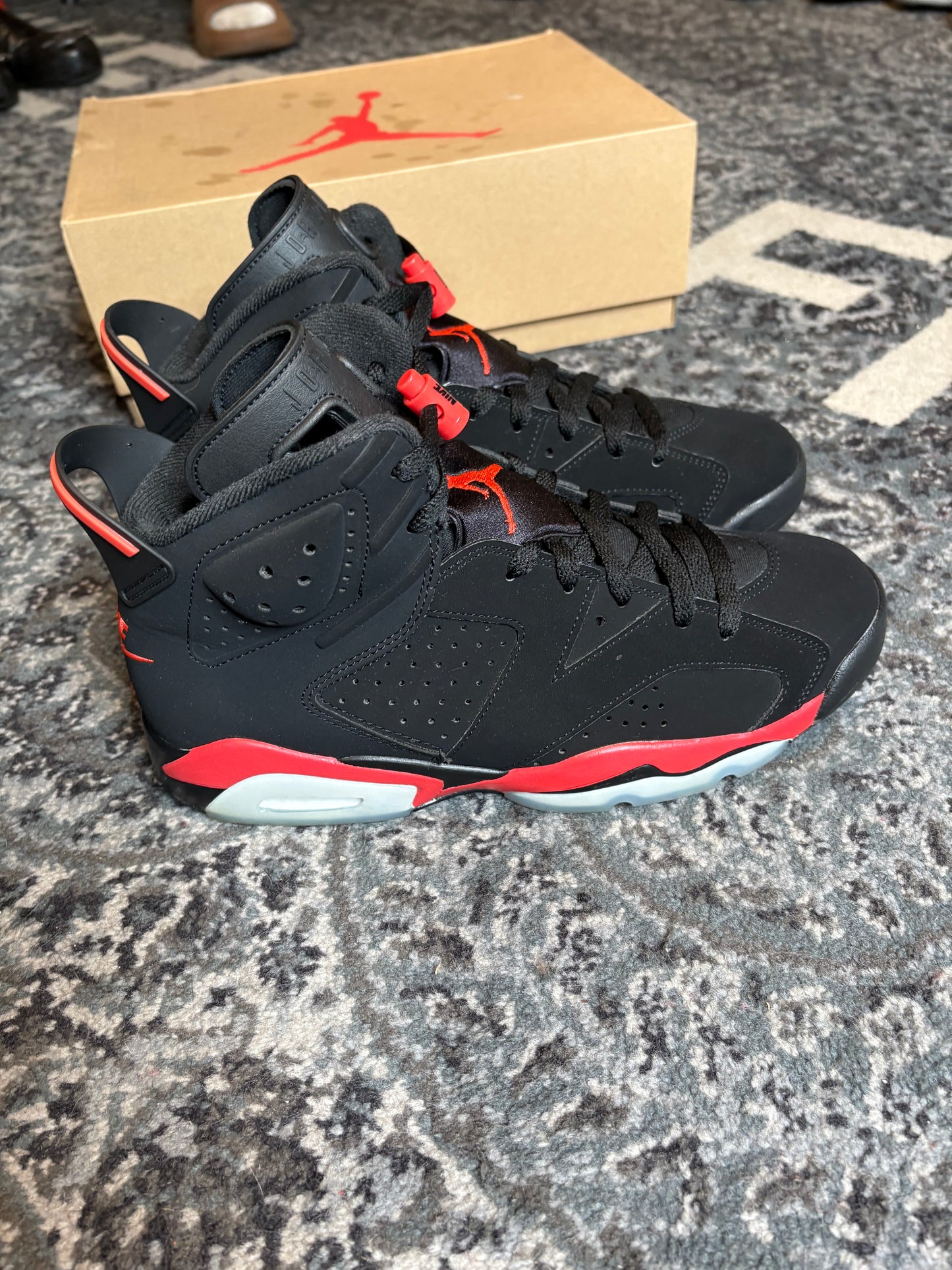 Jordan 6 Retro “Infrared SalesMan” Clean Og Size 10