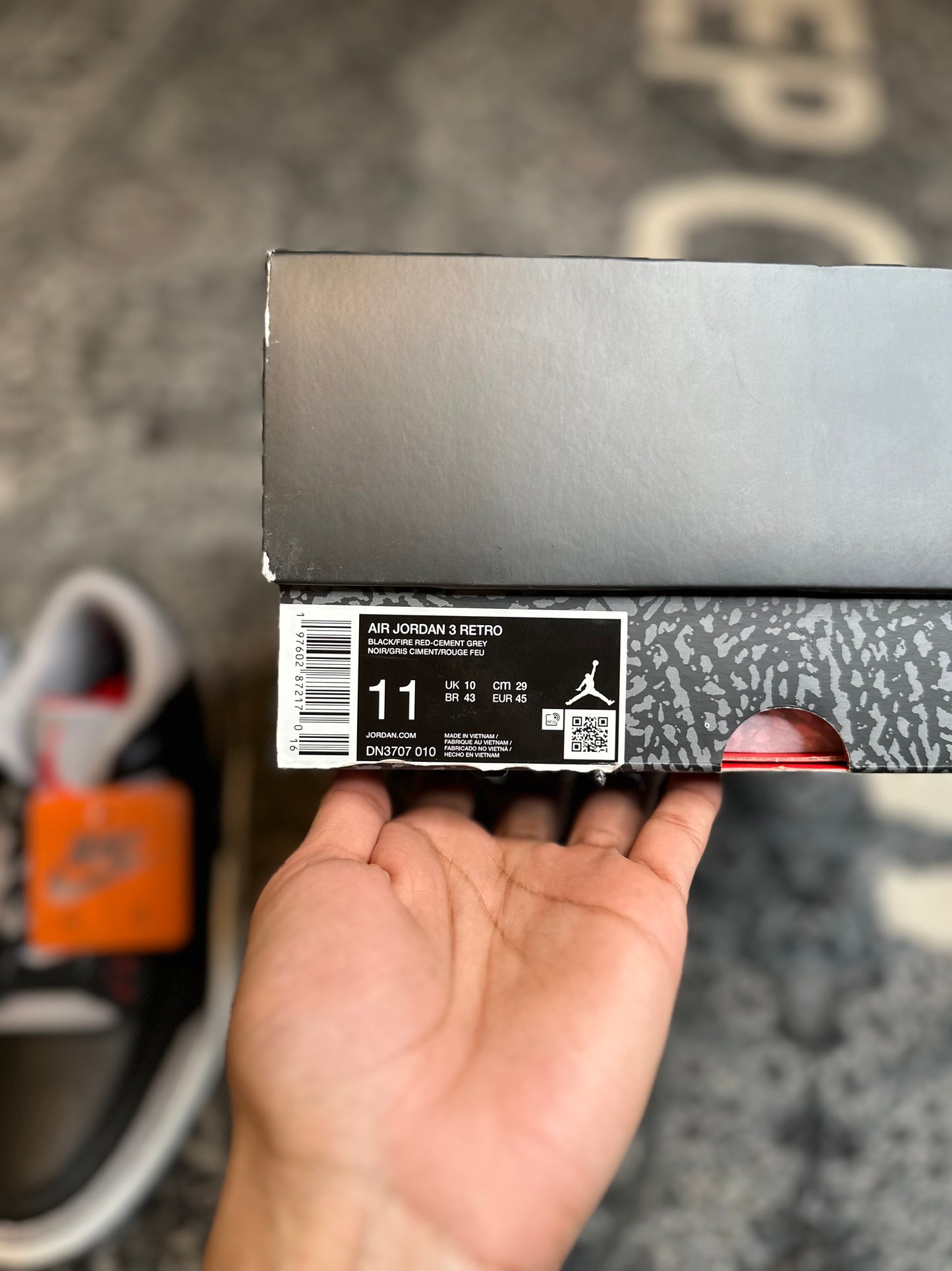 Jordan 3 Retro “Black Cement Reimagined” DS OG Size 11