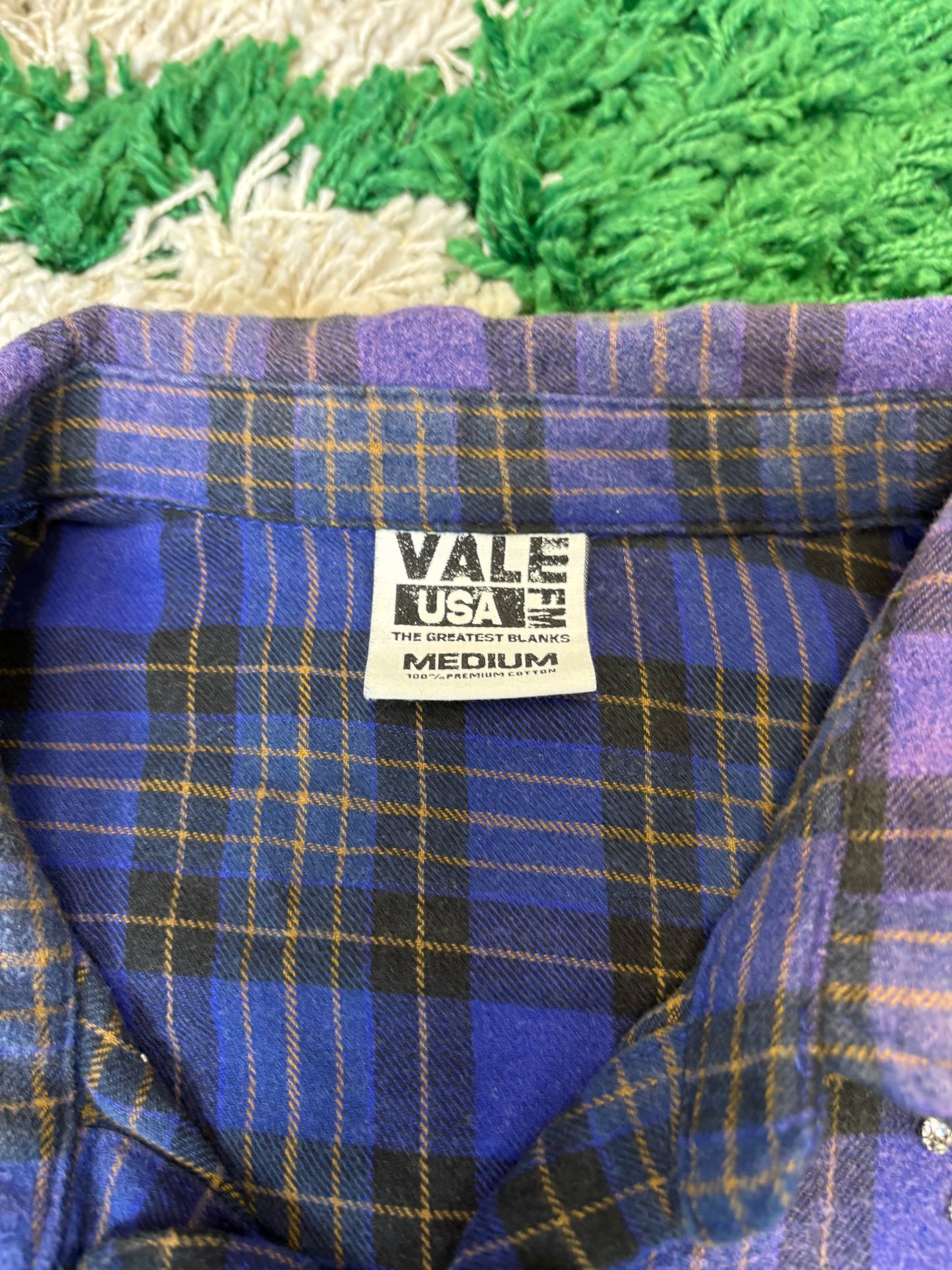 Vale Purple Rhinestone Flannel Size Medium