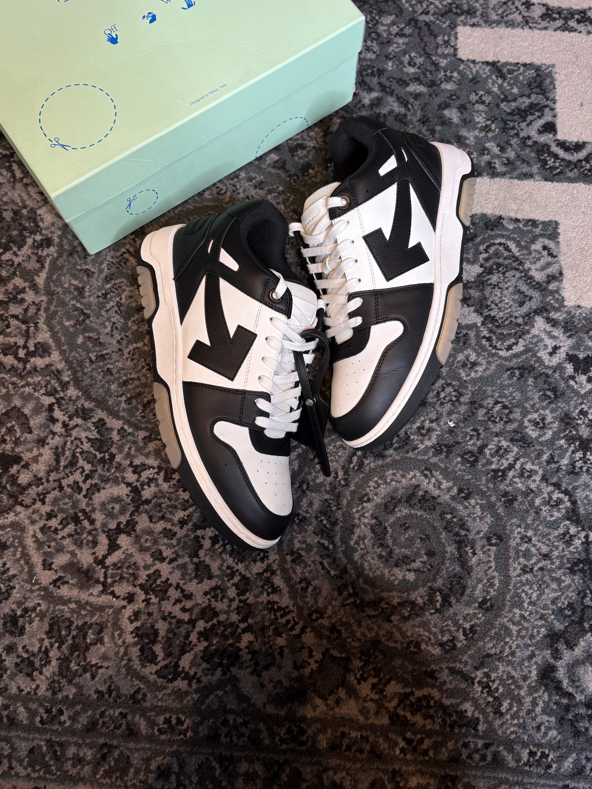 Off White Out Of Office “Black White” Clean Og Size 13(46 EU)