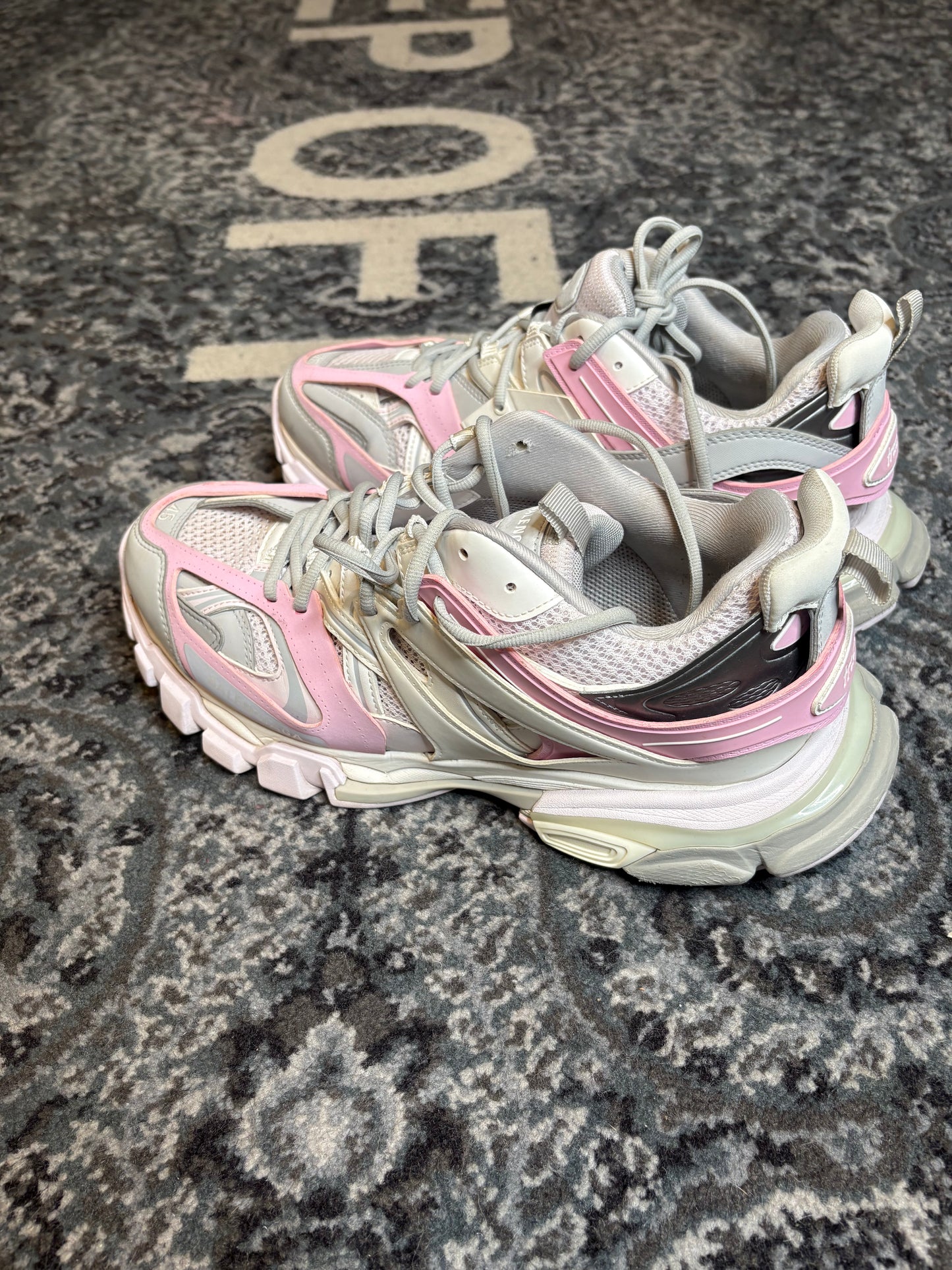 Balenciaga Track “Beige Pink Grey”  NB CLEAN SIZE 12 (45EU)