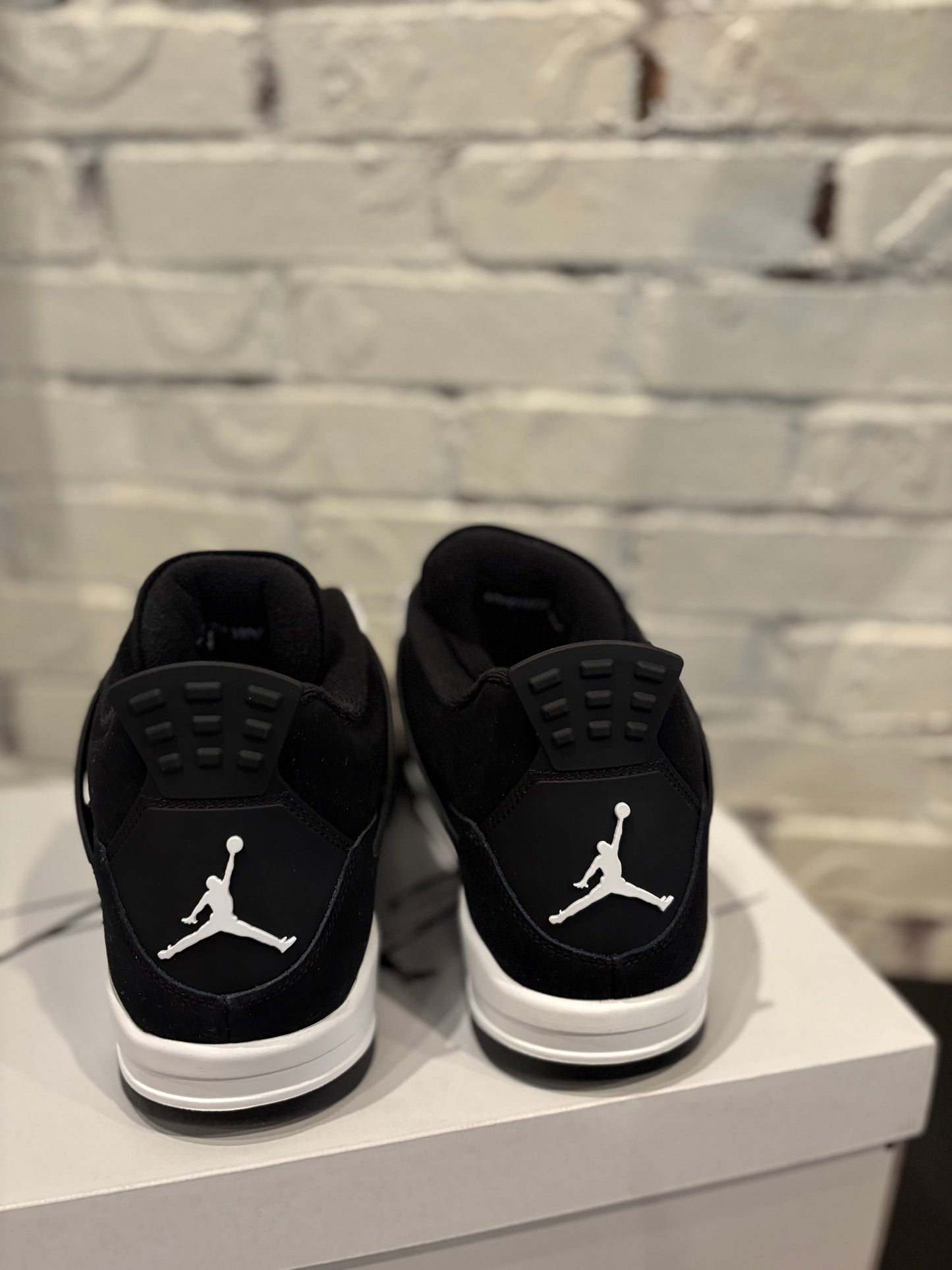 Jordan 4 Retro Black Thunder DS OG Size 12