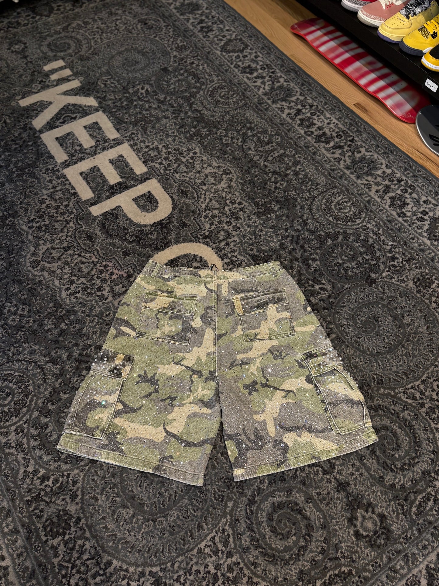 Vale Camo Rhinestone Shorts DS Size 32