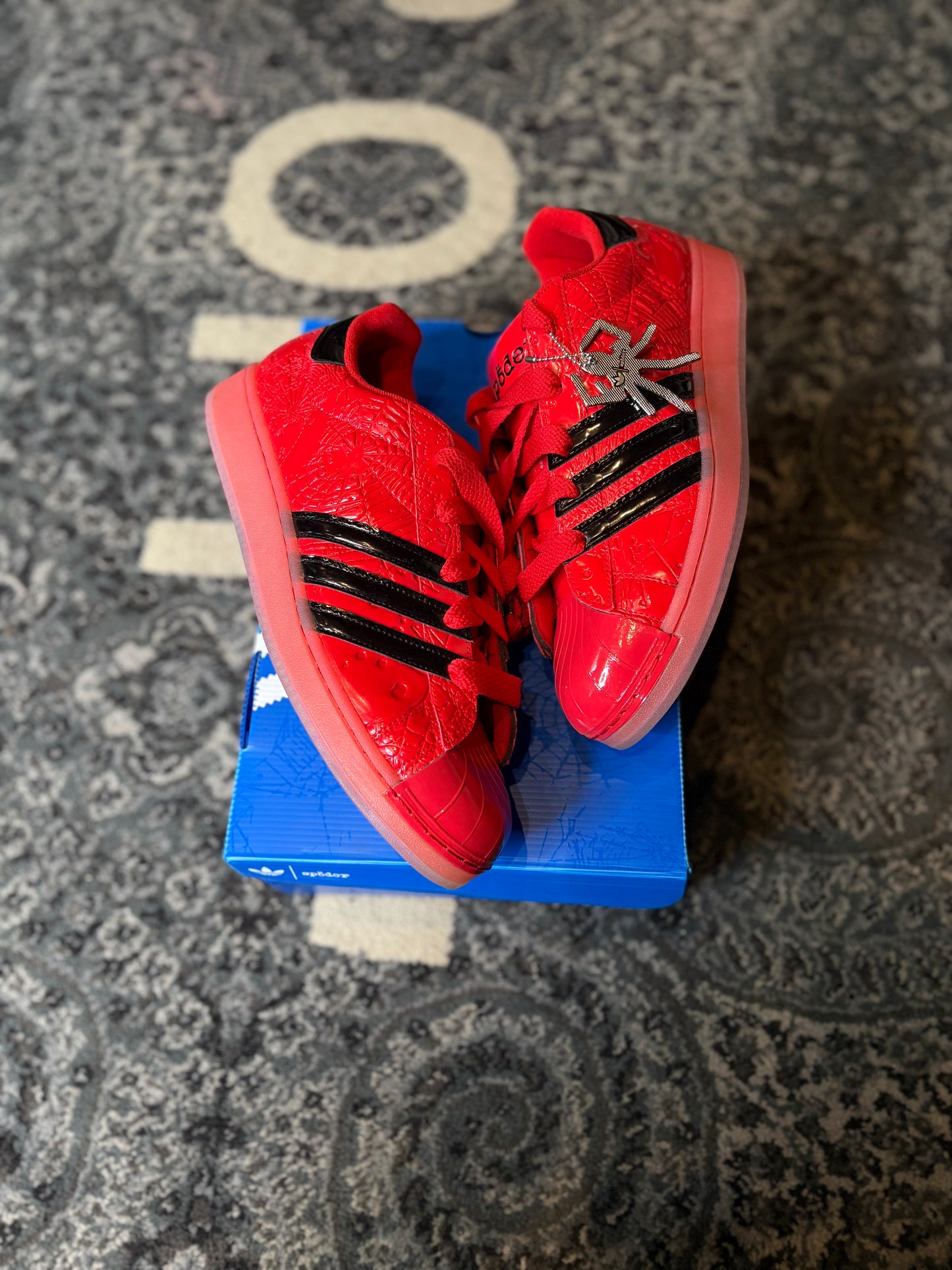 Adidas Superstar “Sp5der Red Black” VNDS OG SIZE 13.5