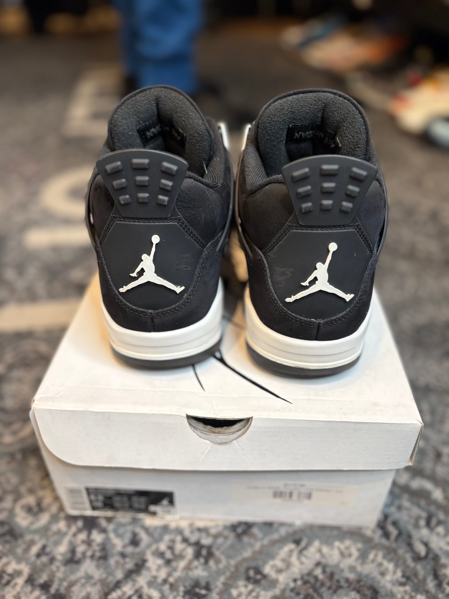 Jordan 4 Retro “White Thunder” Clean Og Size 8.5