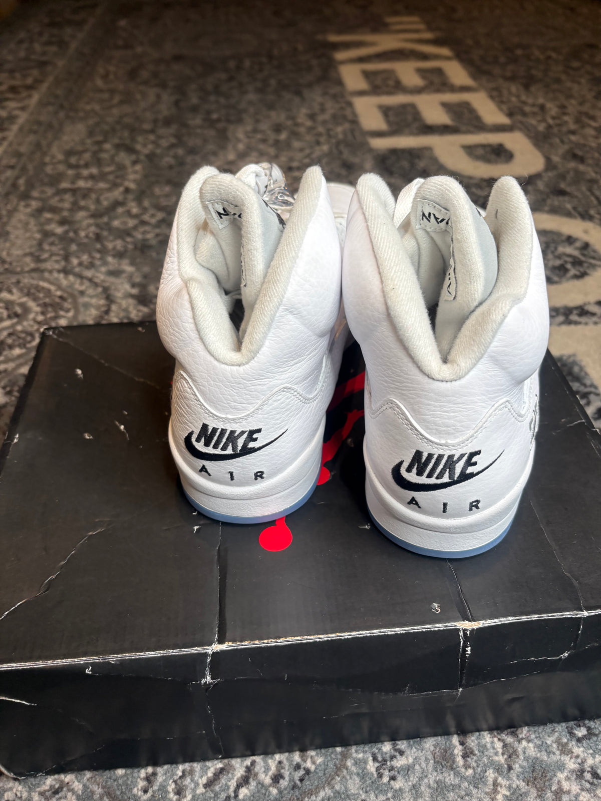 Jordan 5 Retro “White Metallic” Clean Og Size 9