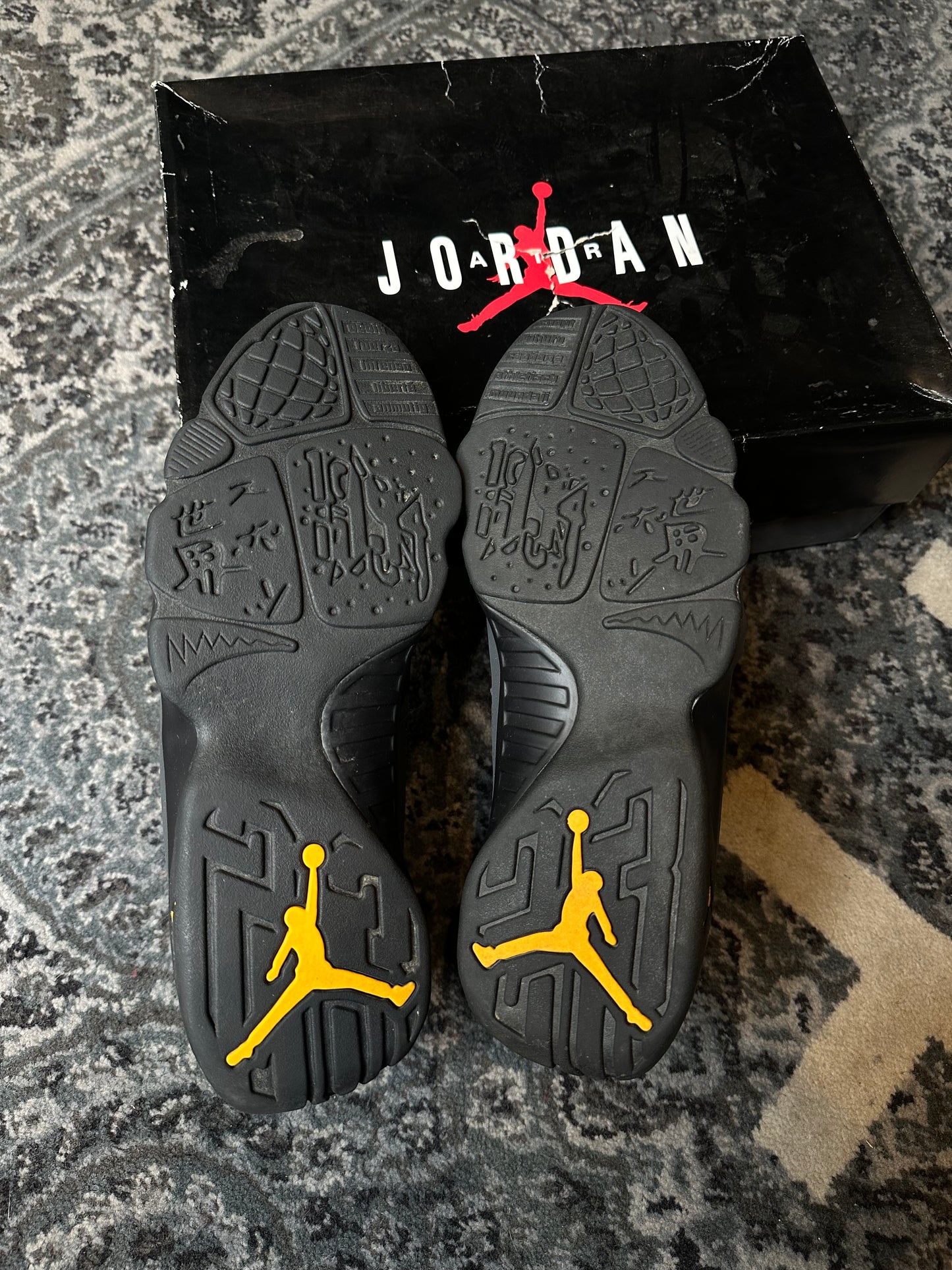 Jordan 9 Retro “University Gold” Clean Og Size 10.5
