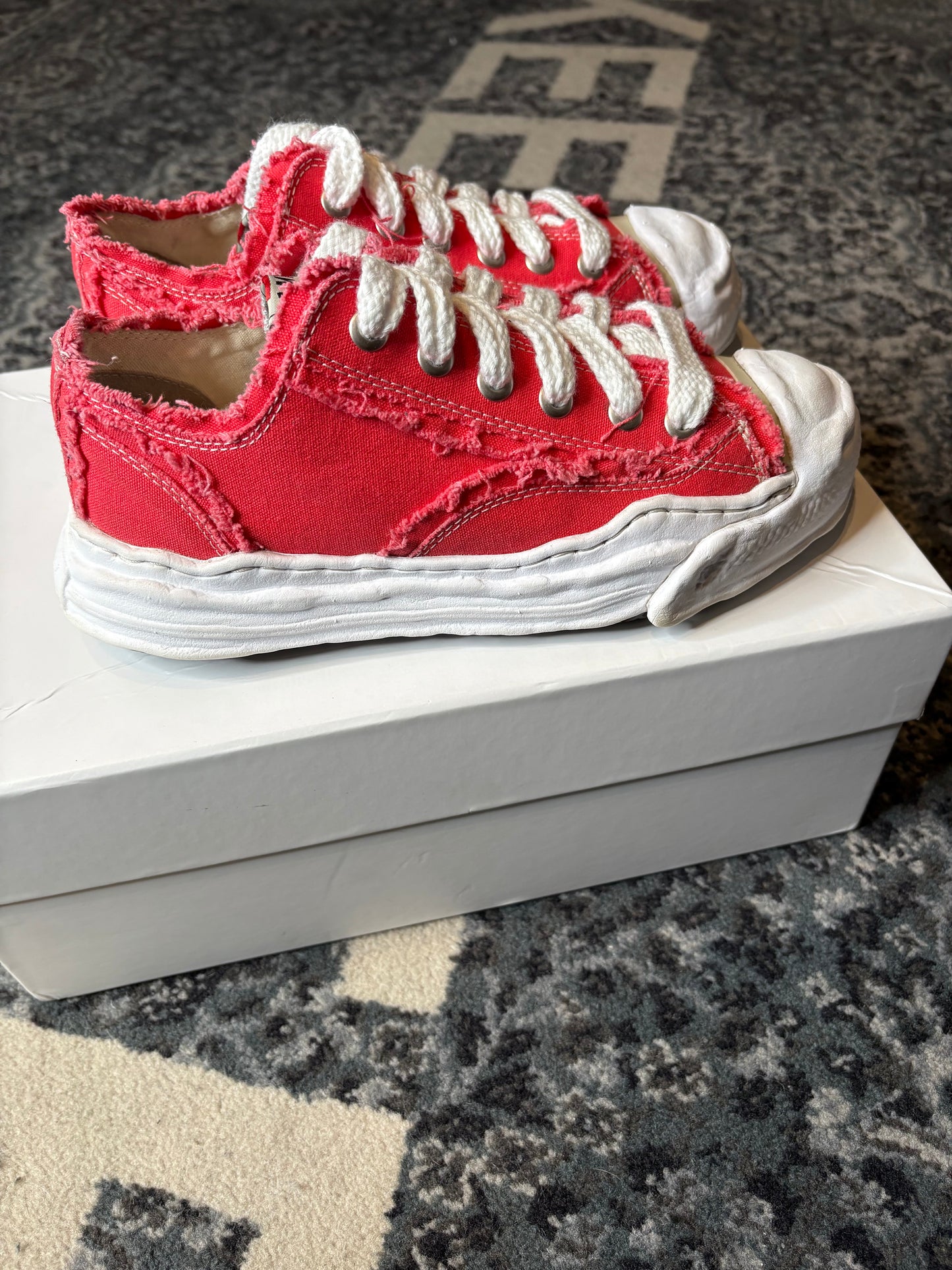 Maison Mihara Hank OG Sole Canvas Frayed Pink Po Og Size 7