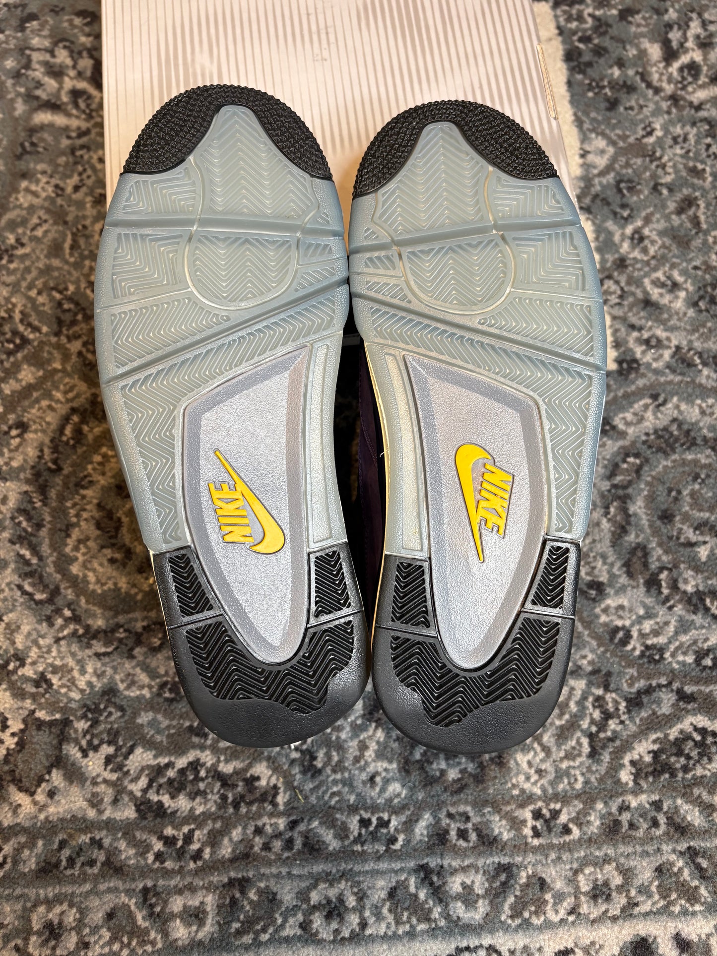 Jordan 4 Retro “Lakers” Clean Og Size 8.5