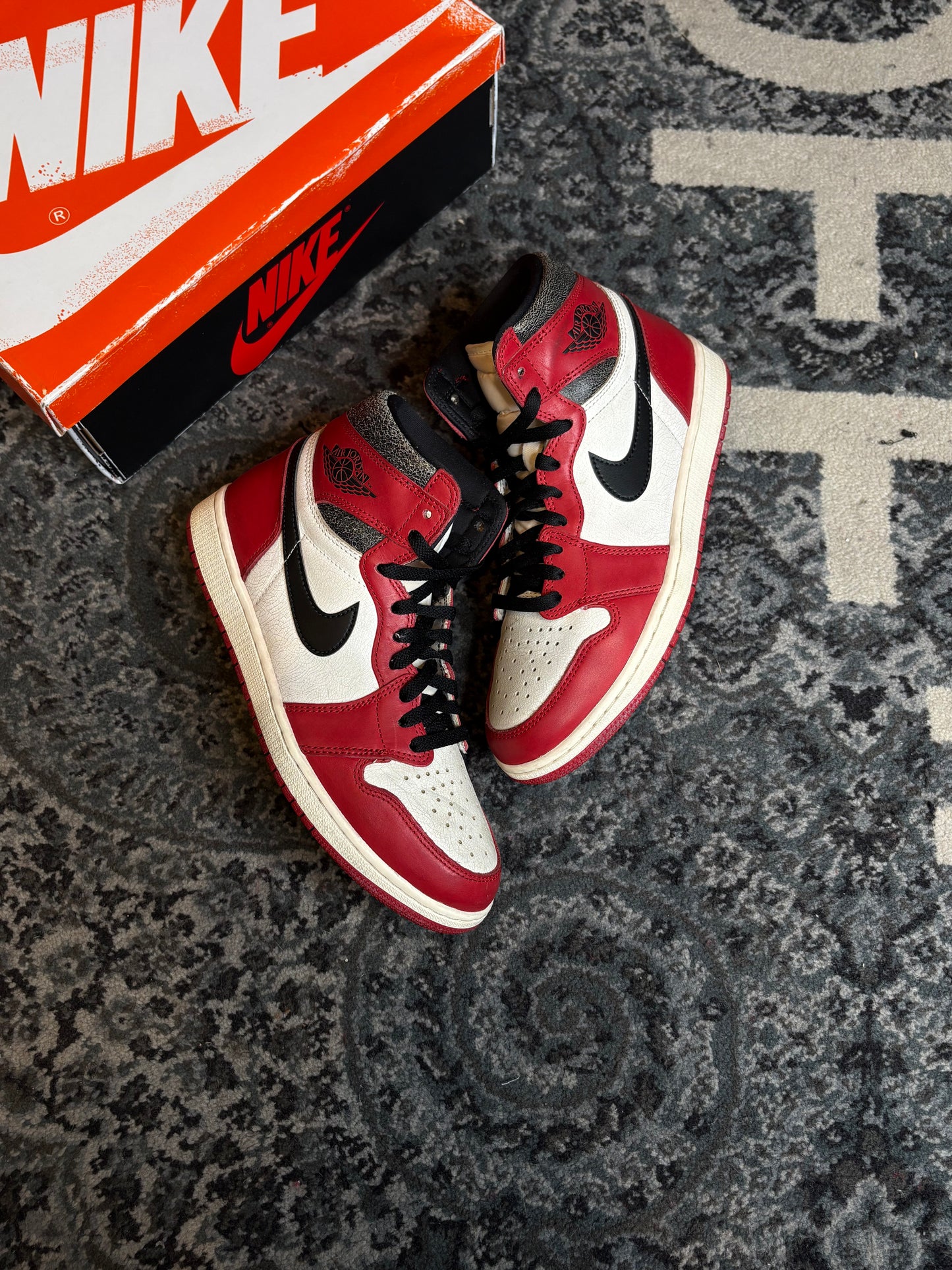 Jordan 1 Retro “Lost and Found” Clean Og Size 9.5
