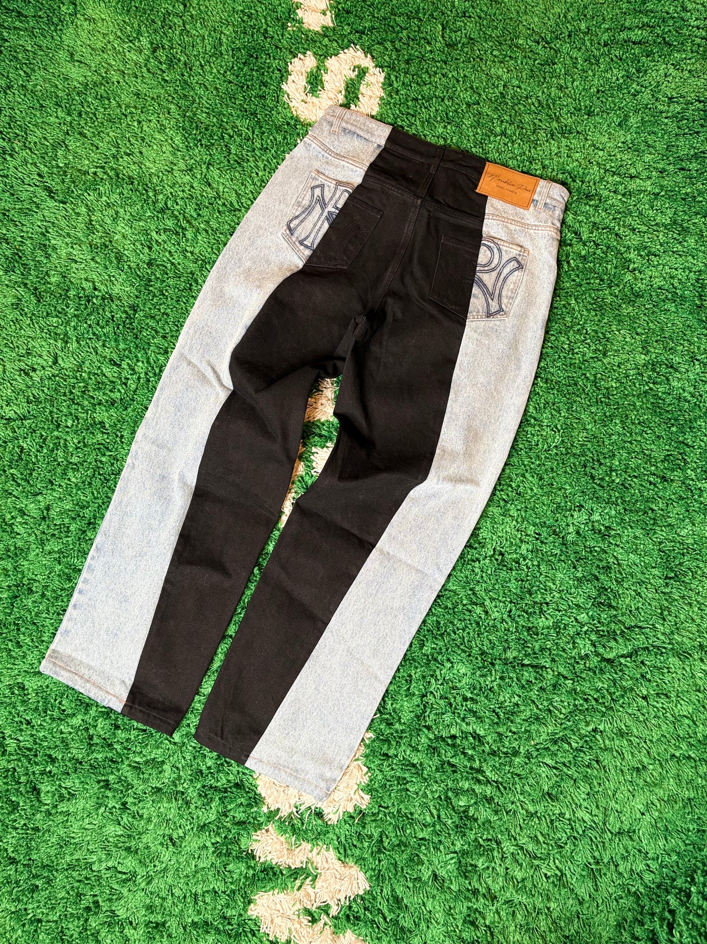 Don’t Forget Jeans Size Large
