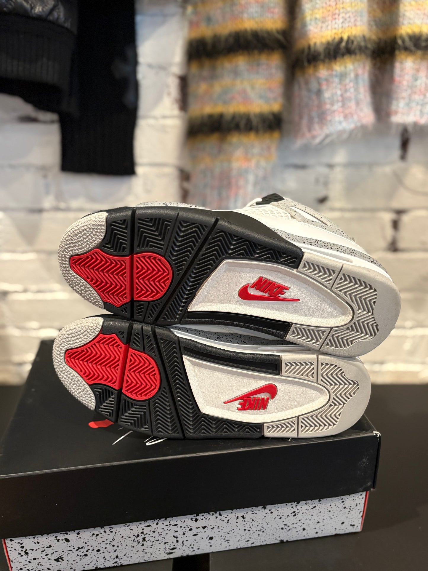 Jordan 4 Retro White Cement Clean OG Size 9