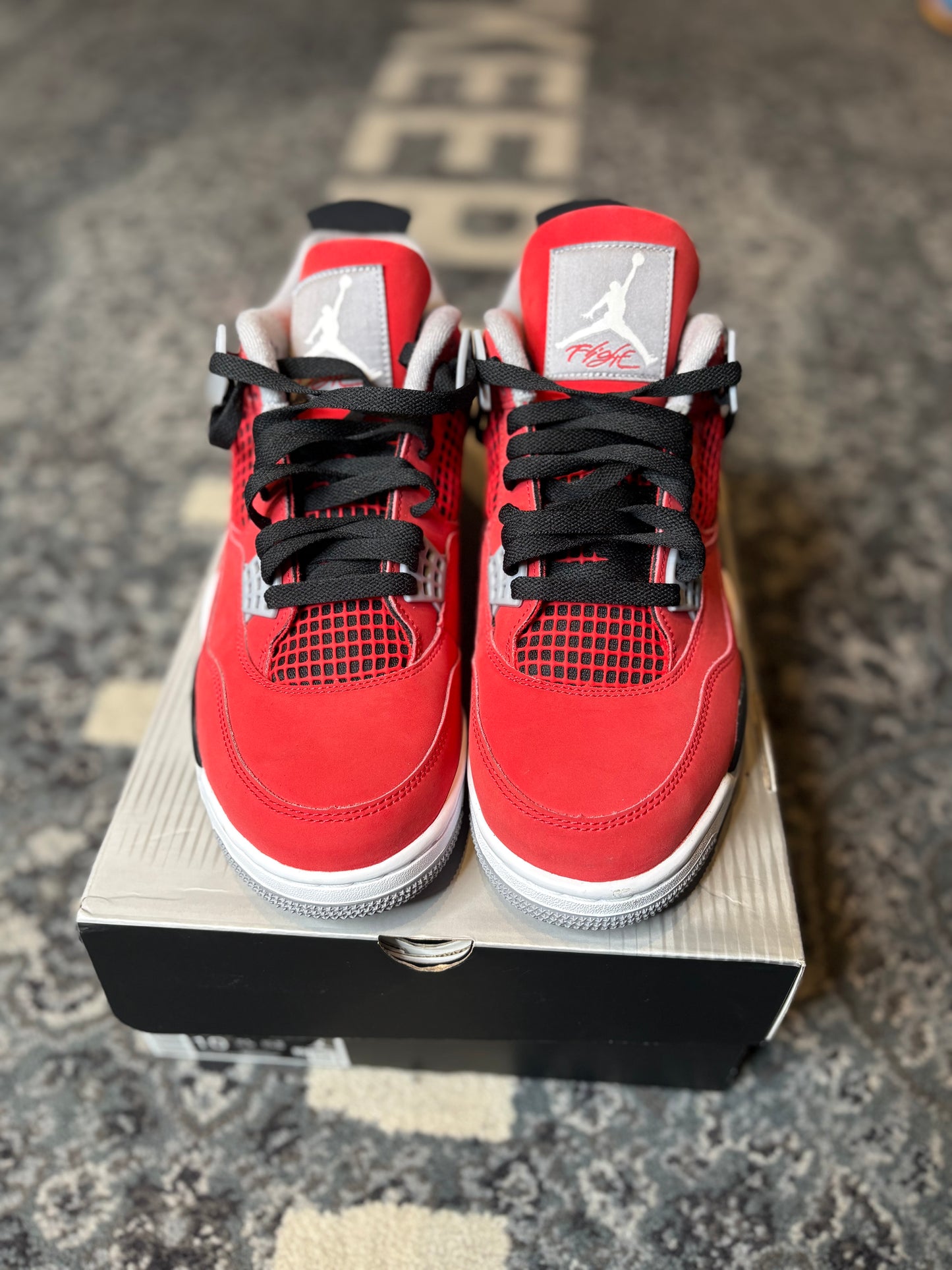 Jordan 4 Retro “Toro” CLEAN OG SIZE 10