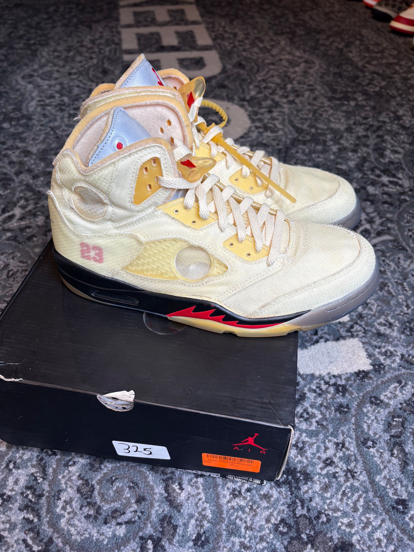 Jordan 5 Retro “Off White Sail” Clean Og Size 11