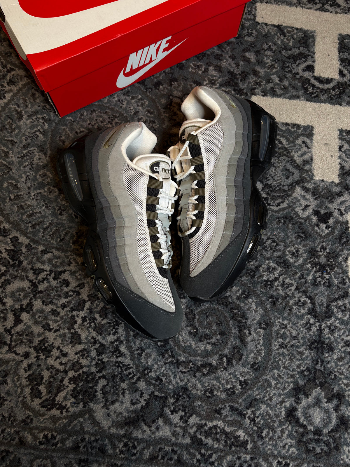 Nike Air Max 95 “Big Bubble Black Medium Olive” Clean Og Size 12M/13.5W