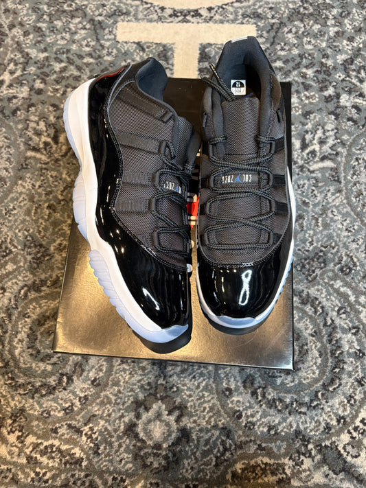 Jordan 11 Retro Low “Space Jam” DS OG SIZE 12