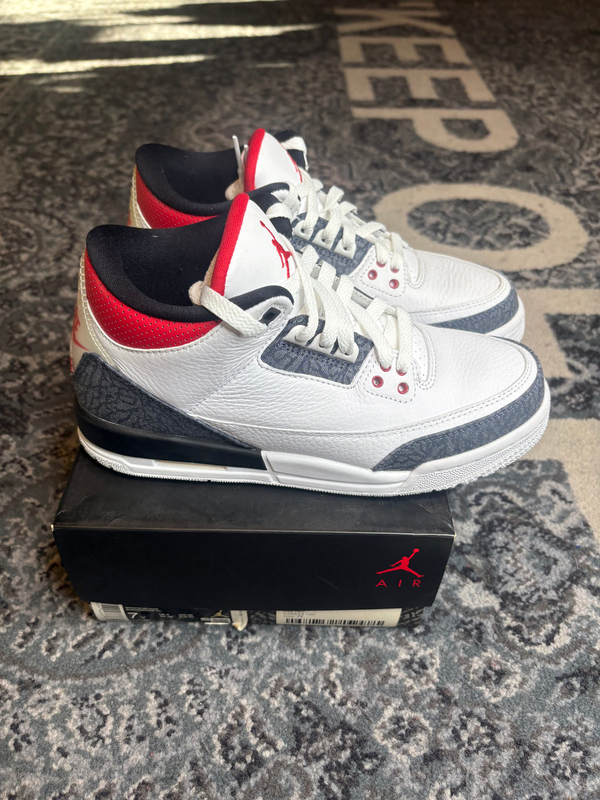 Jordan 3 Retro “SE Fire Red Denim” Clean Og Size 7Y