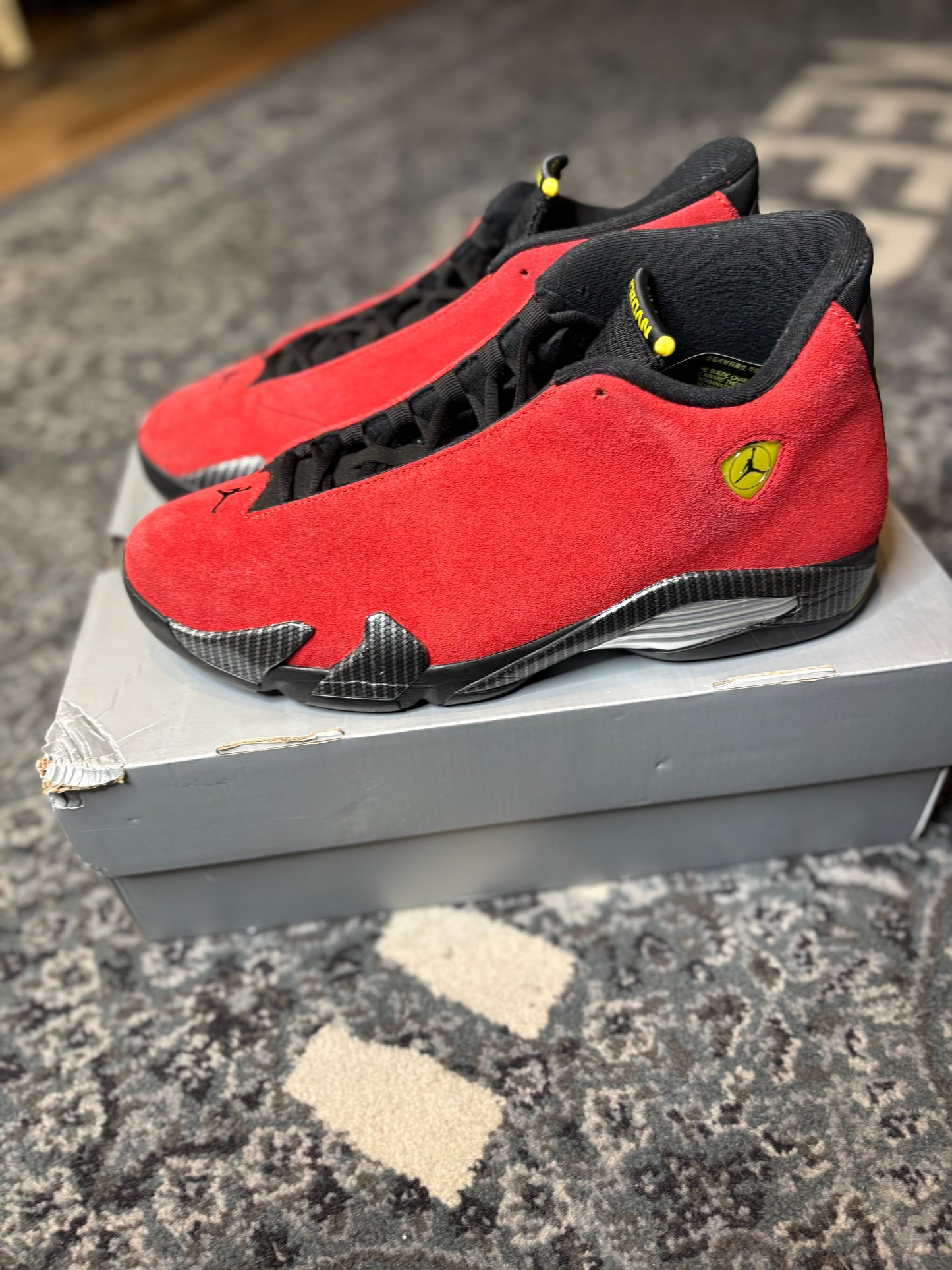 Jordan 14 Retro “Ferrari” Clean Og Size 13