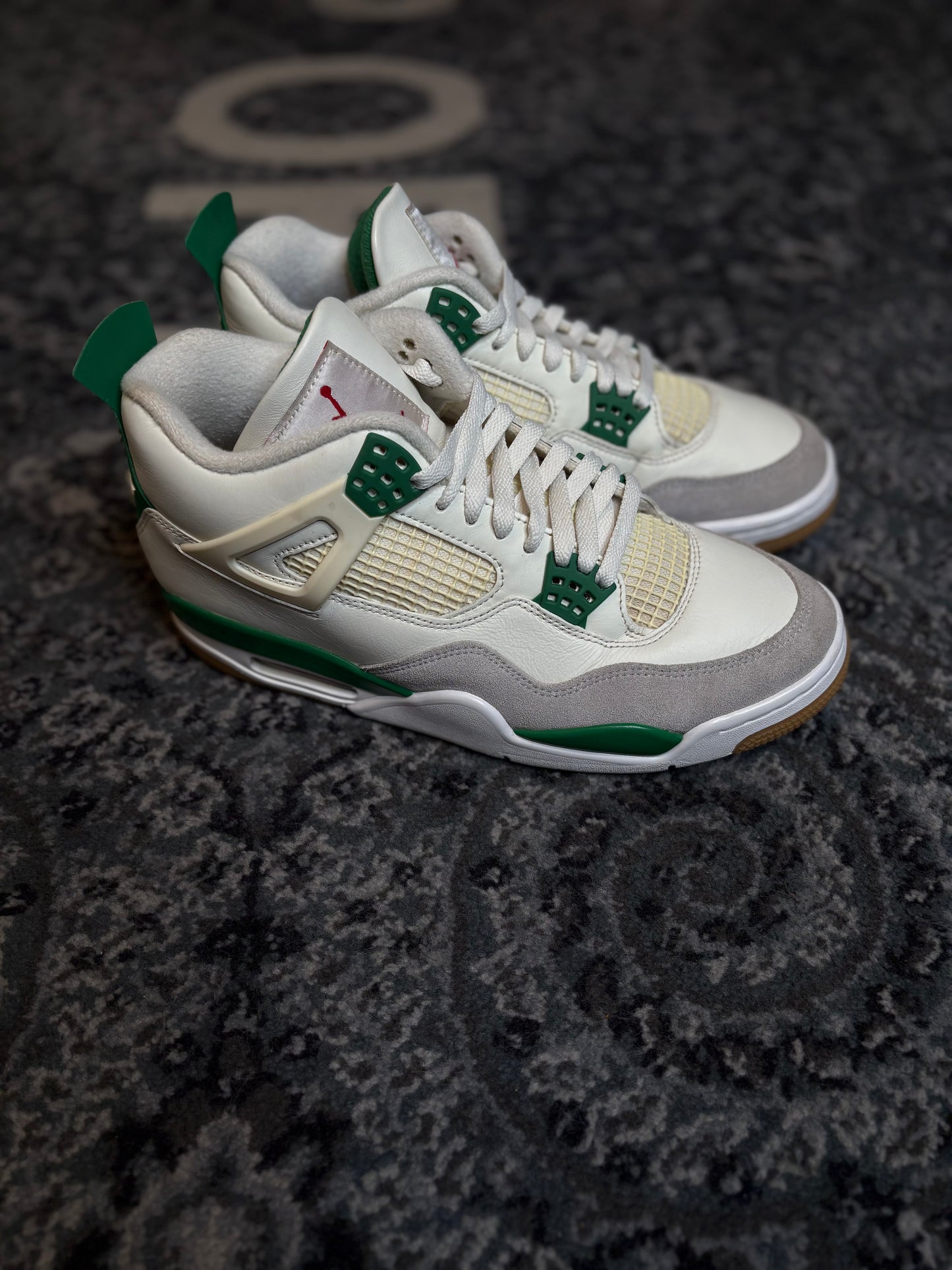 Jordan 4 SB Retro “Pine Green” NB PO SIZE 10
