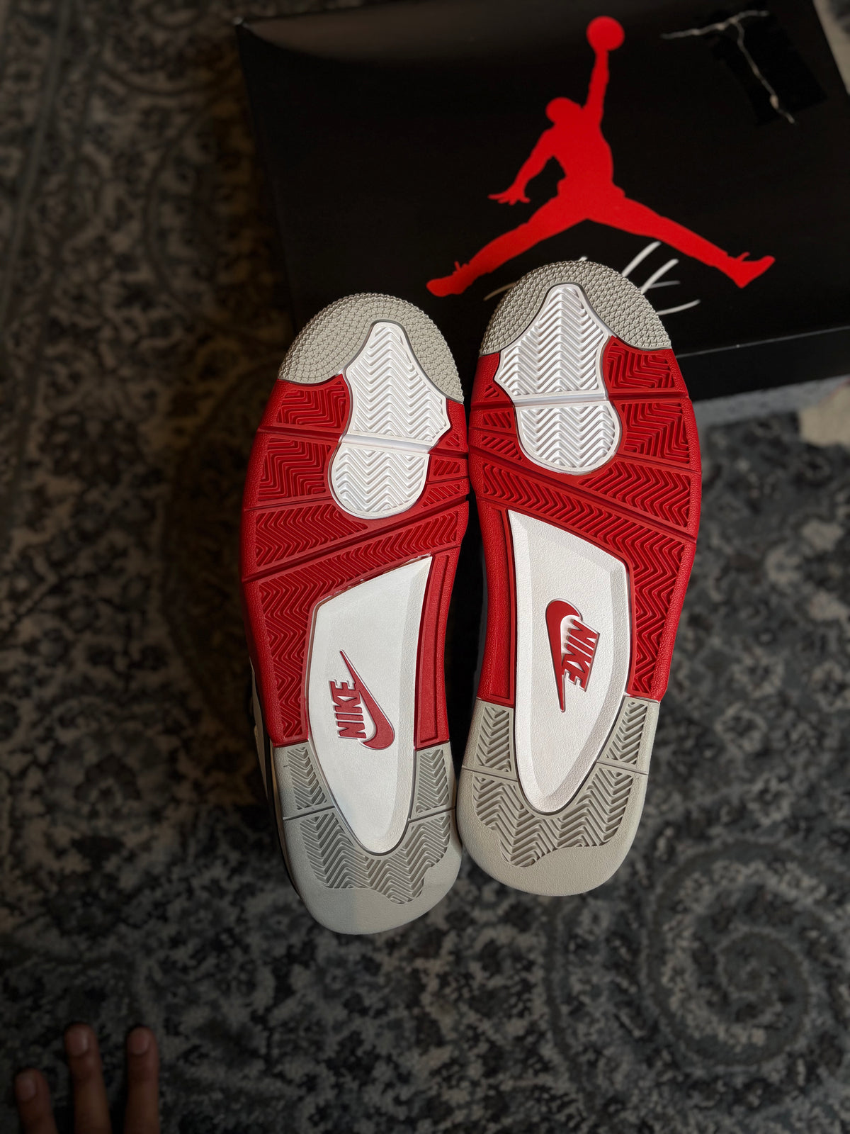 Jordan 4 Retro “Fire Red” Clean Og Size 11
