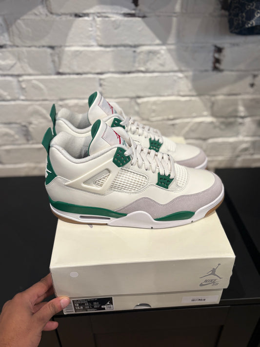 Jordan 4 SB ‘Pine Green’ Size 12 DS OG all