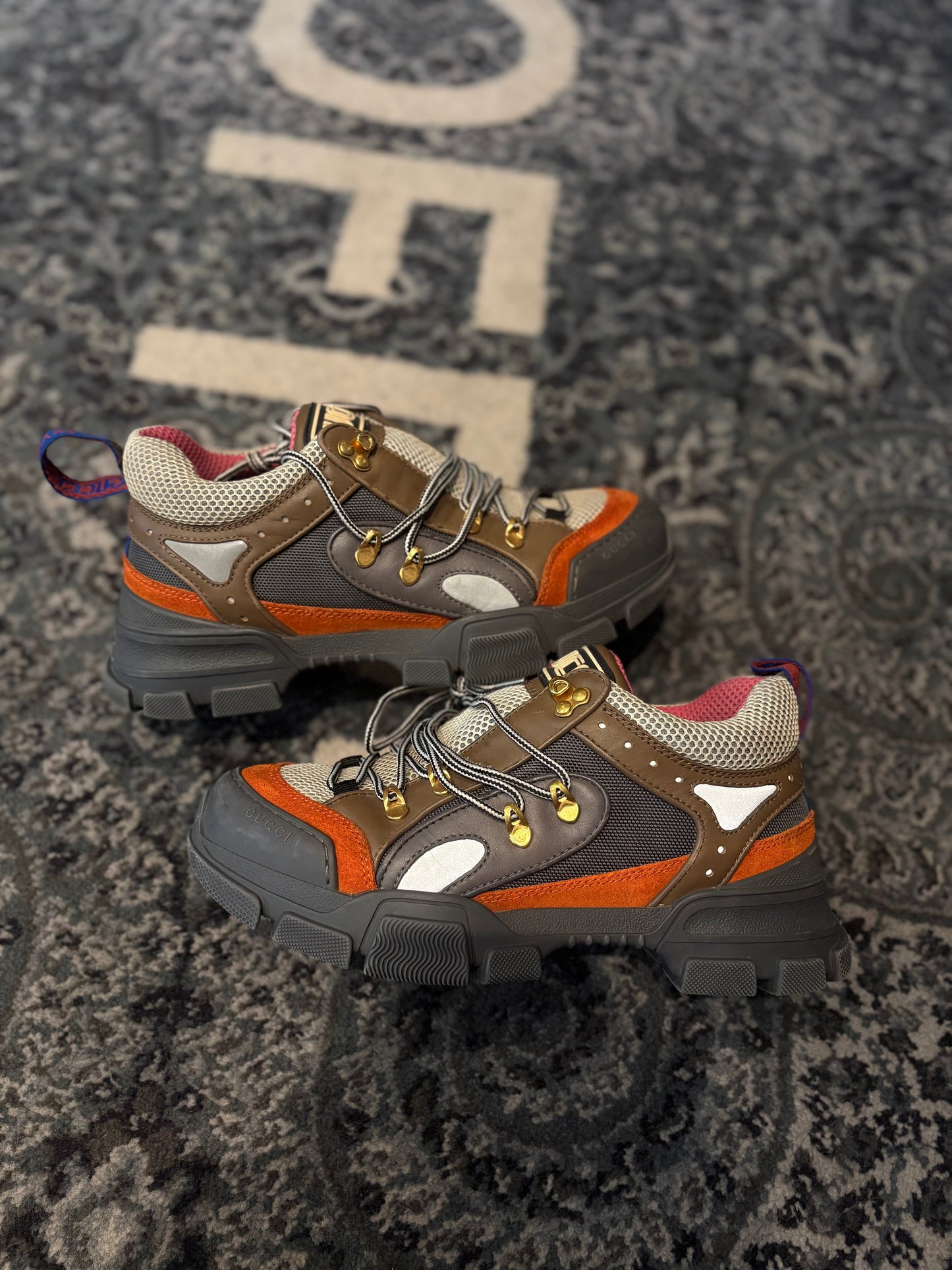 Gucci Sega FlashTrek “Crystal Grey Orange” NB CLEAN SIZE 6