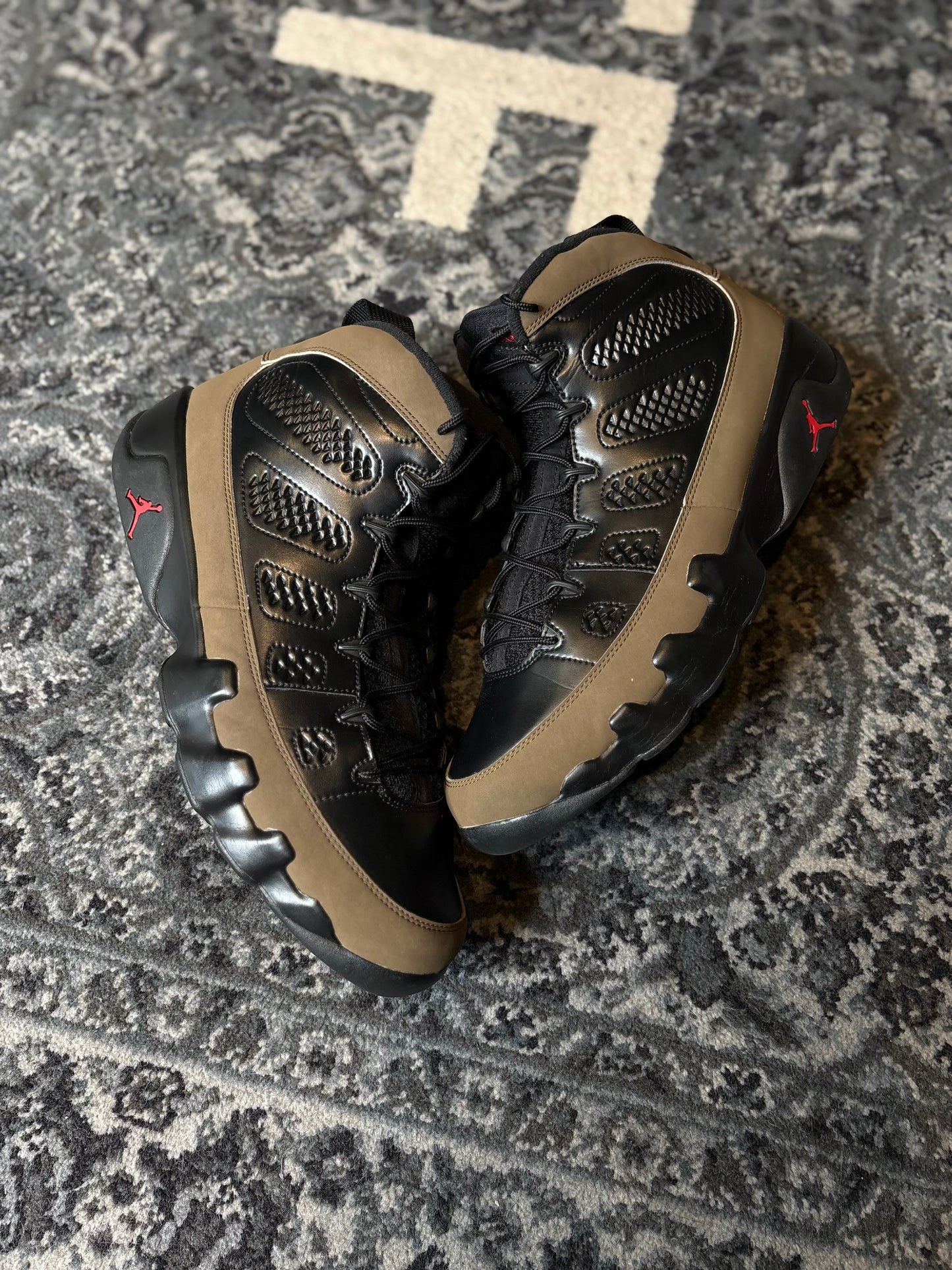 Jordan 9 Retro “Olive” Clean Nb Size 12