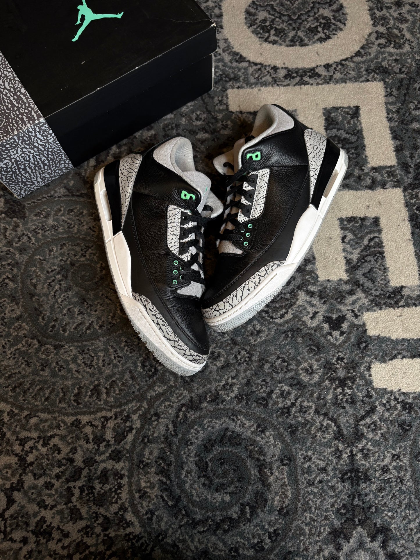 Jordan 3 Retro “Green Glo” Clean Og Size 13