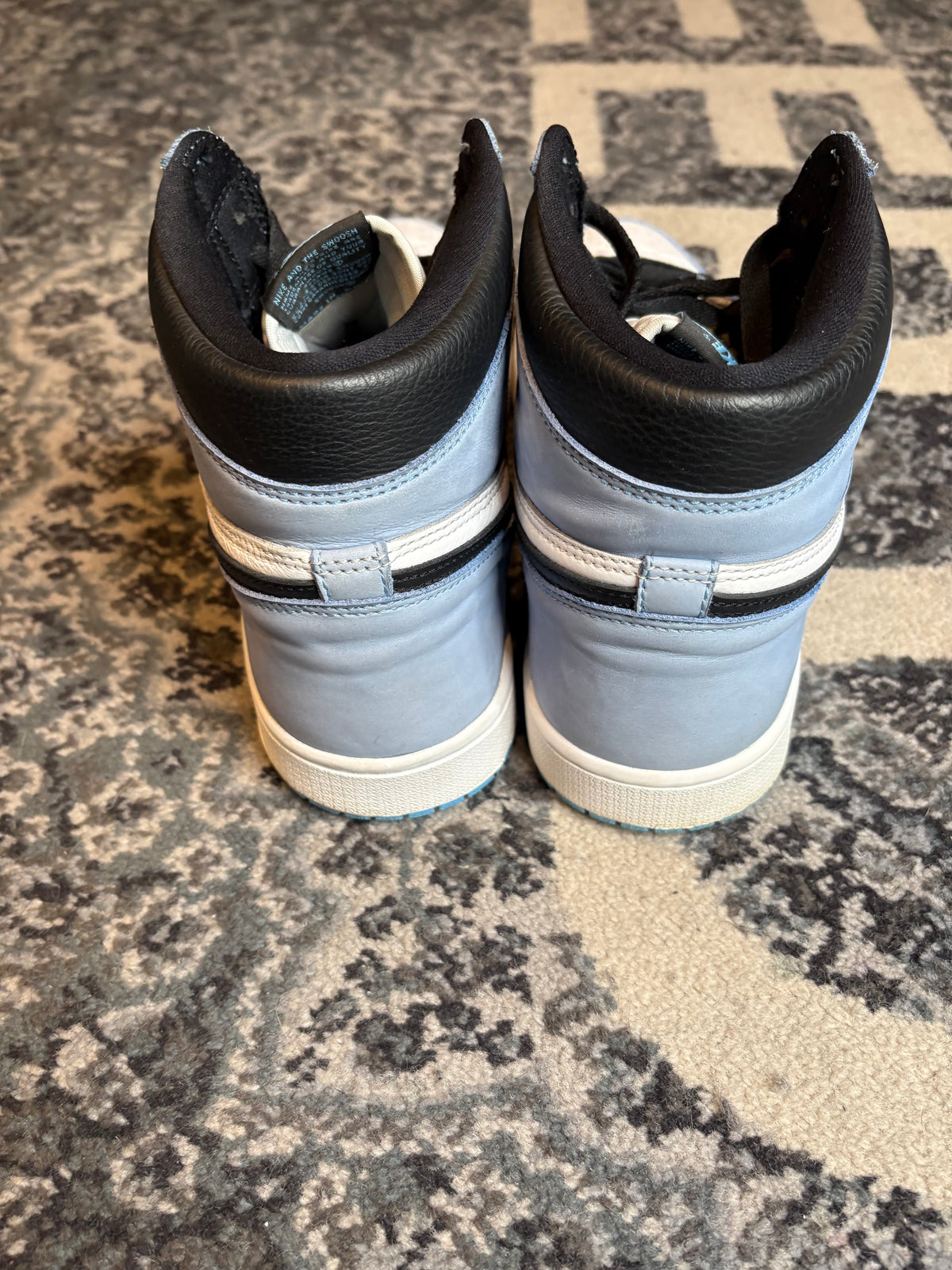 Jordan 1 Retro High “University Blue” Clean Nb Size 12