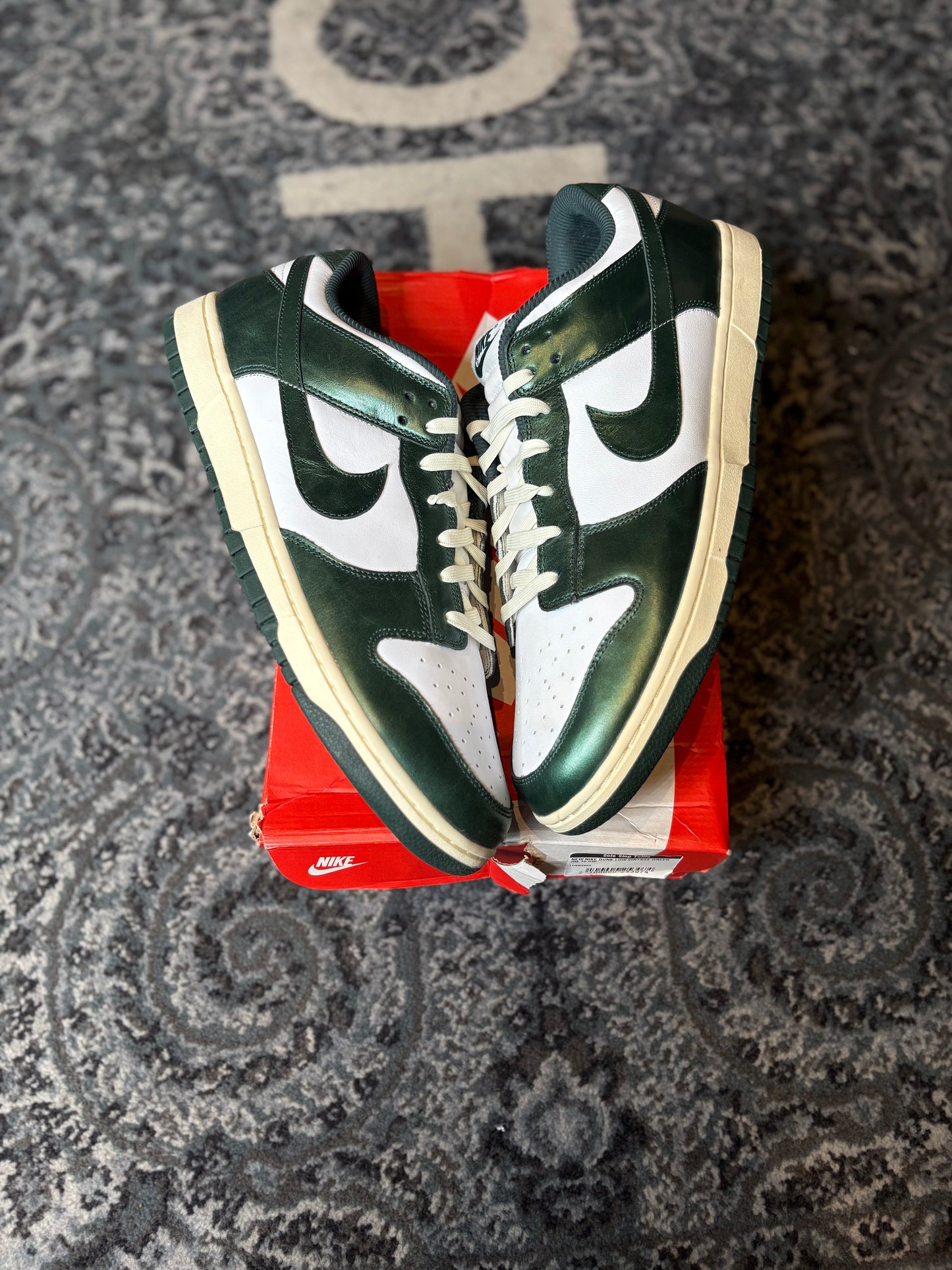 Nike Dunk Low “Vintage Green” Clean Og Size 15M/16.5W