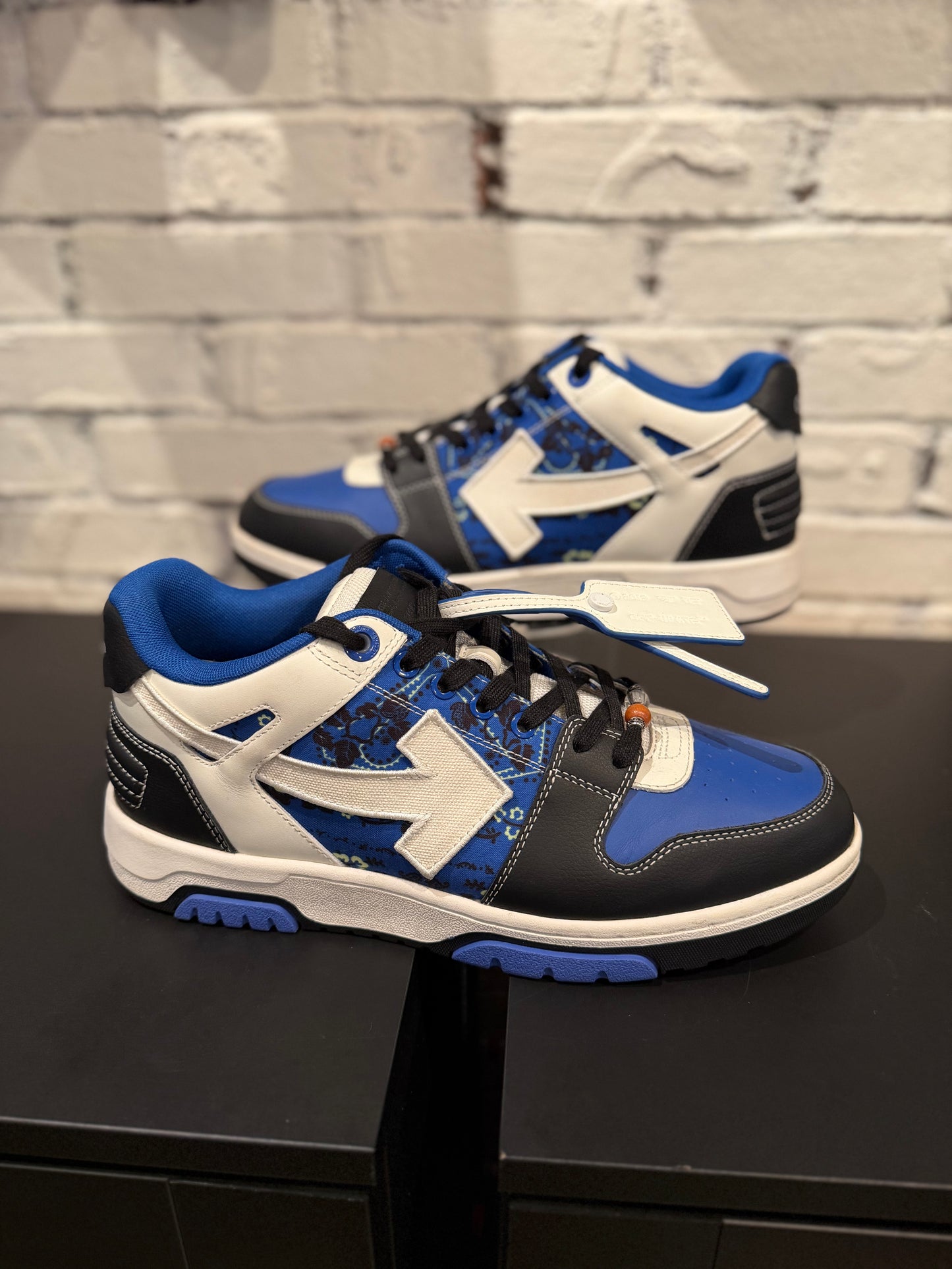 Off-White Out Of Office White/Blue/Black Clean NB Size 44
